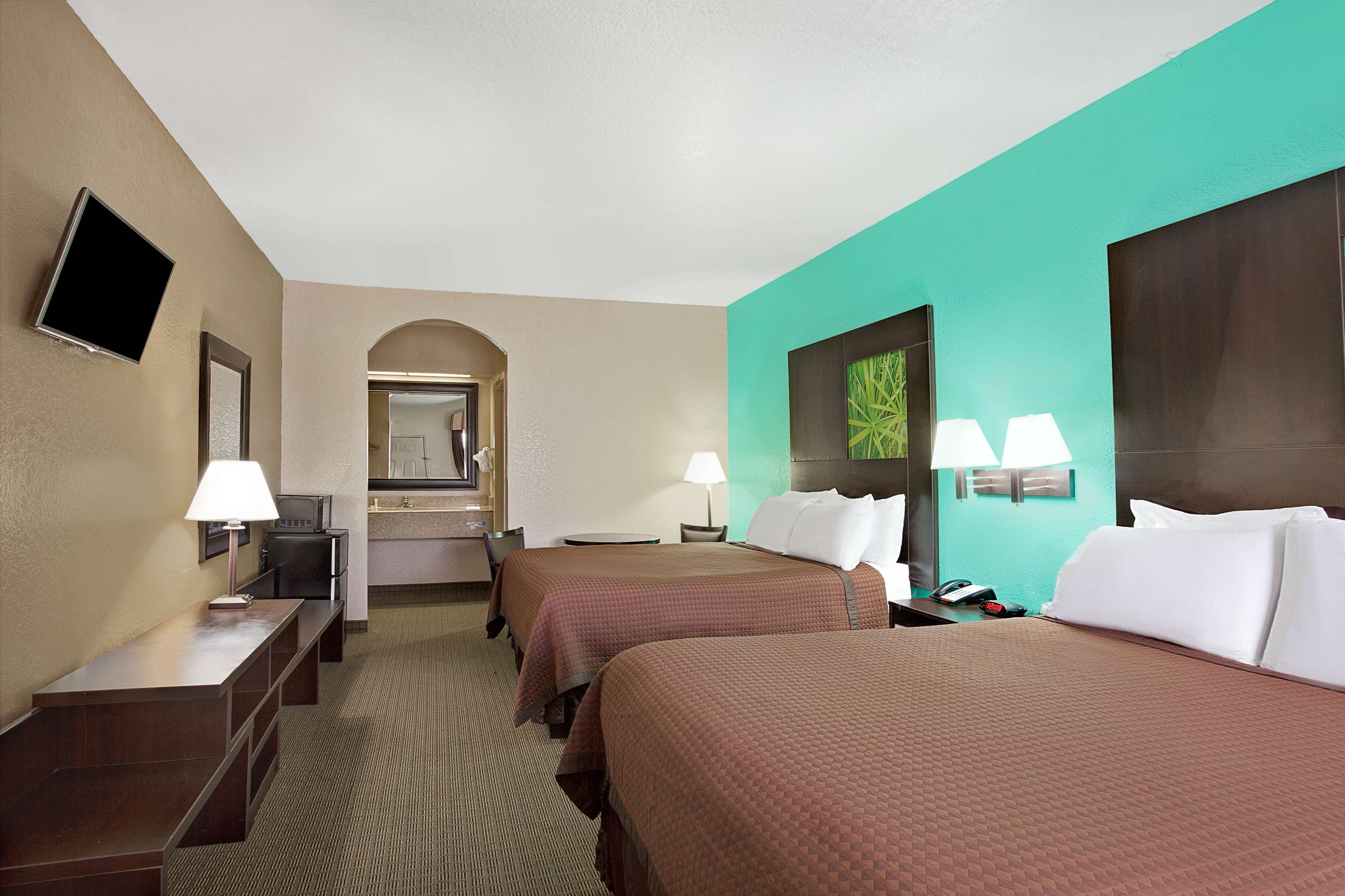 Super 8 by Wyndham Galveston