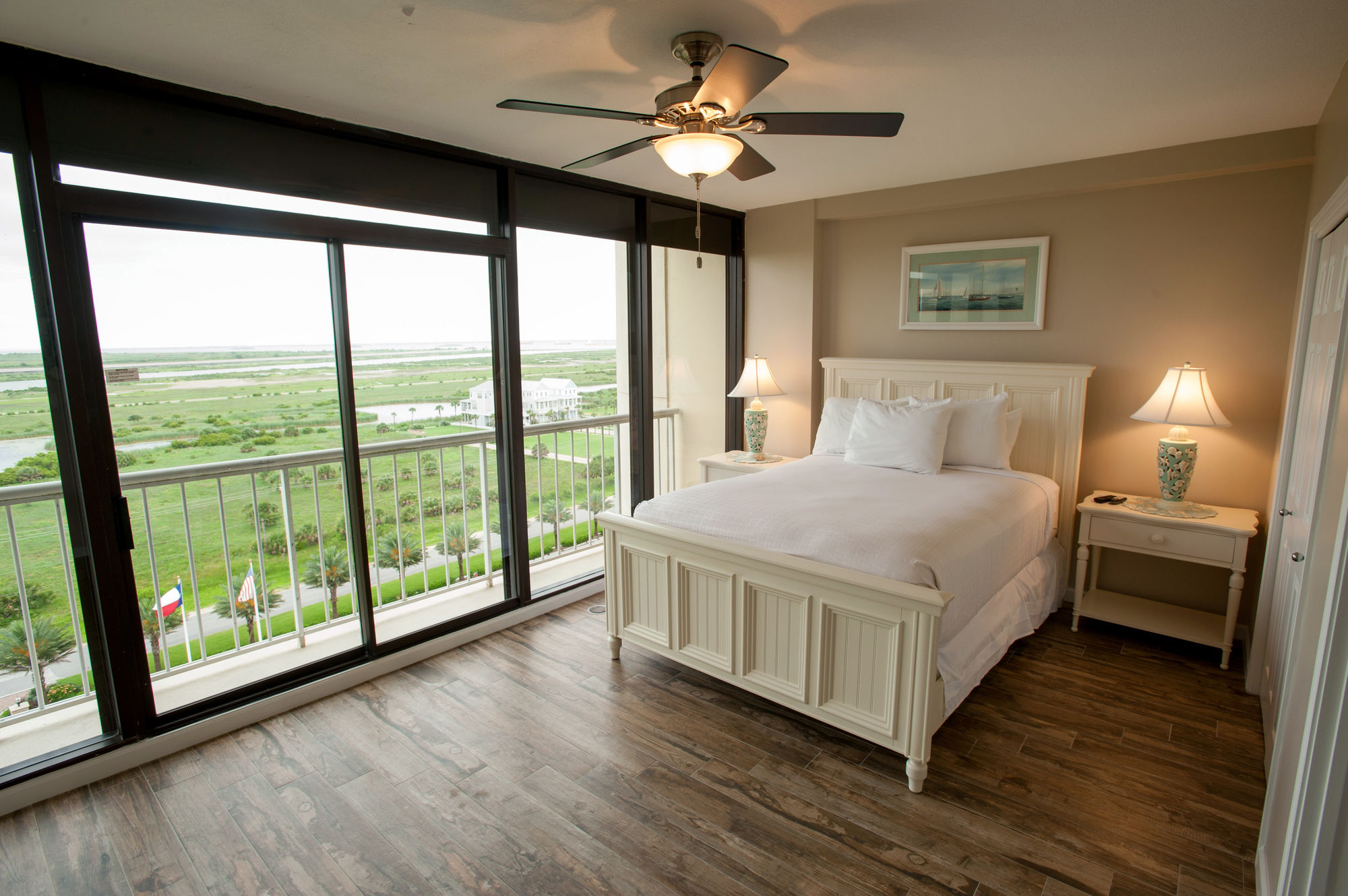The Galvestonian Resort