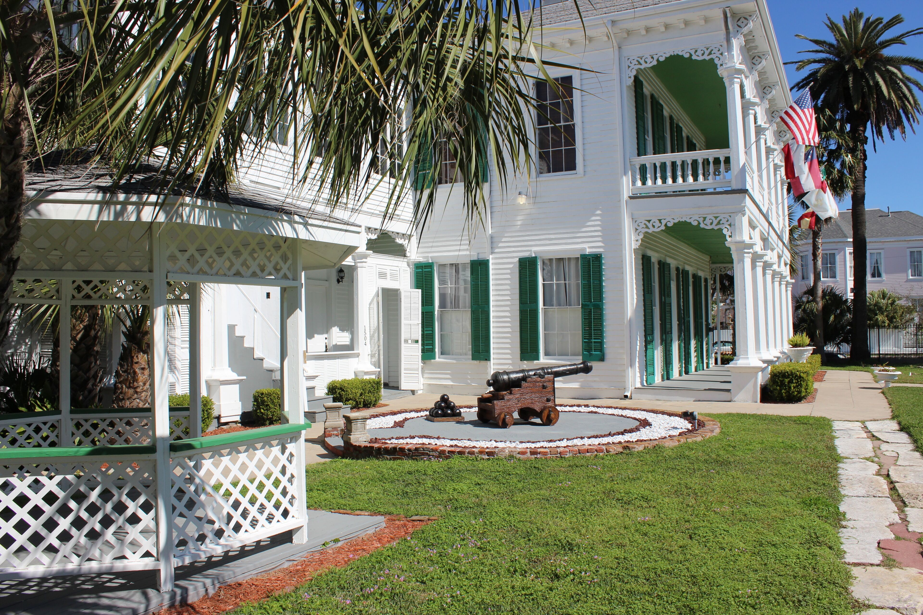 The George Manor