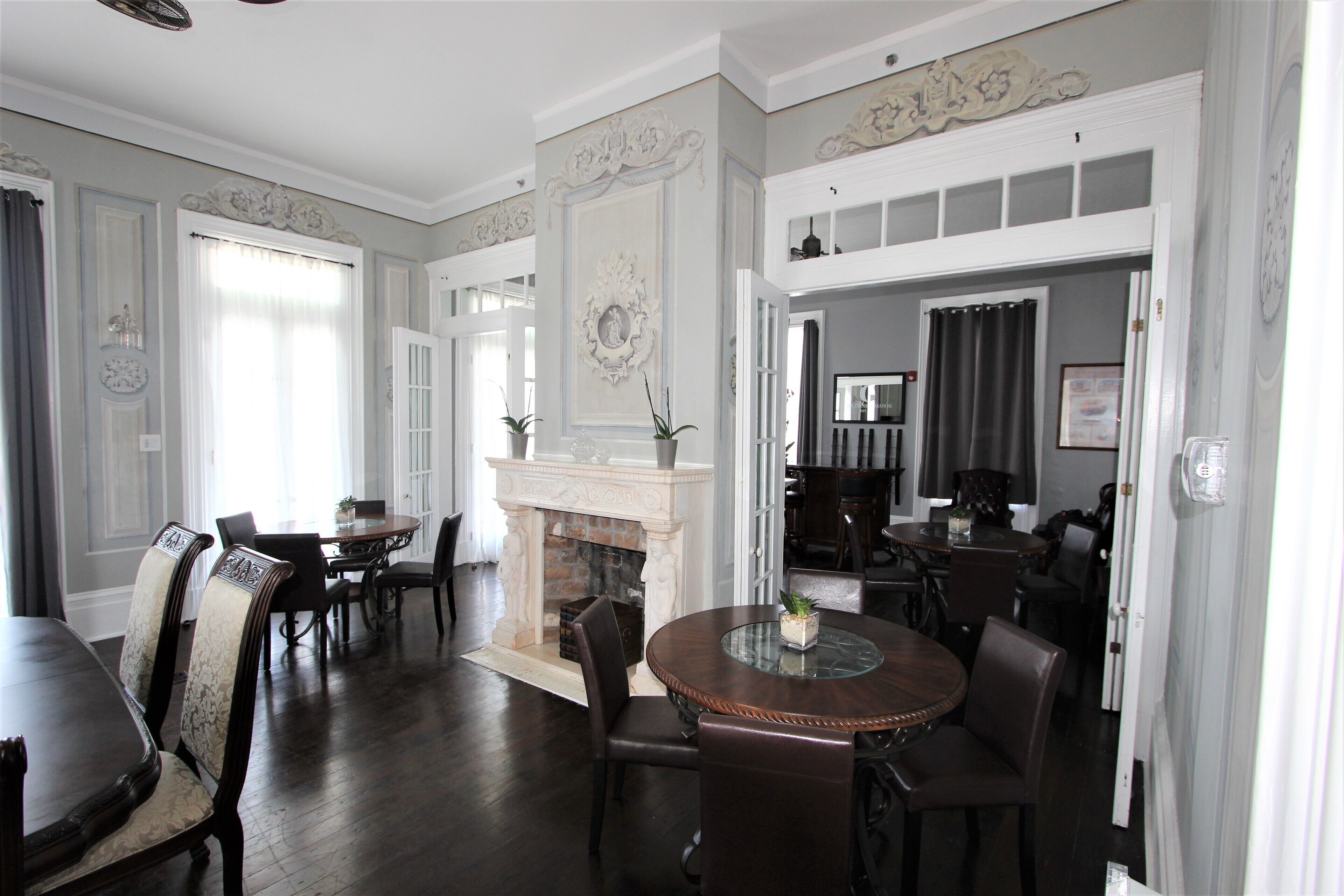 The George Manor