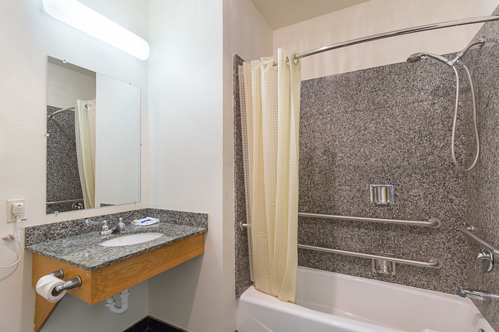 Budget Inn and Suites