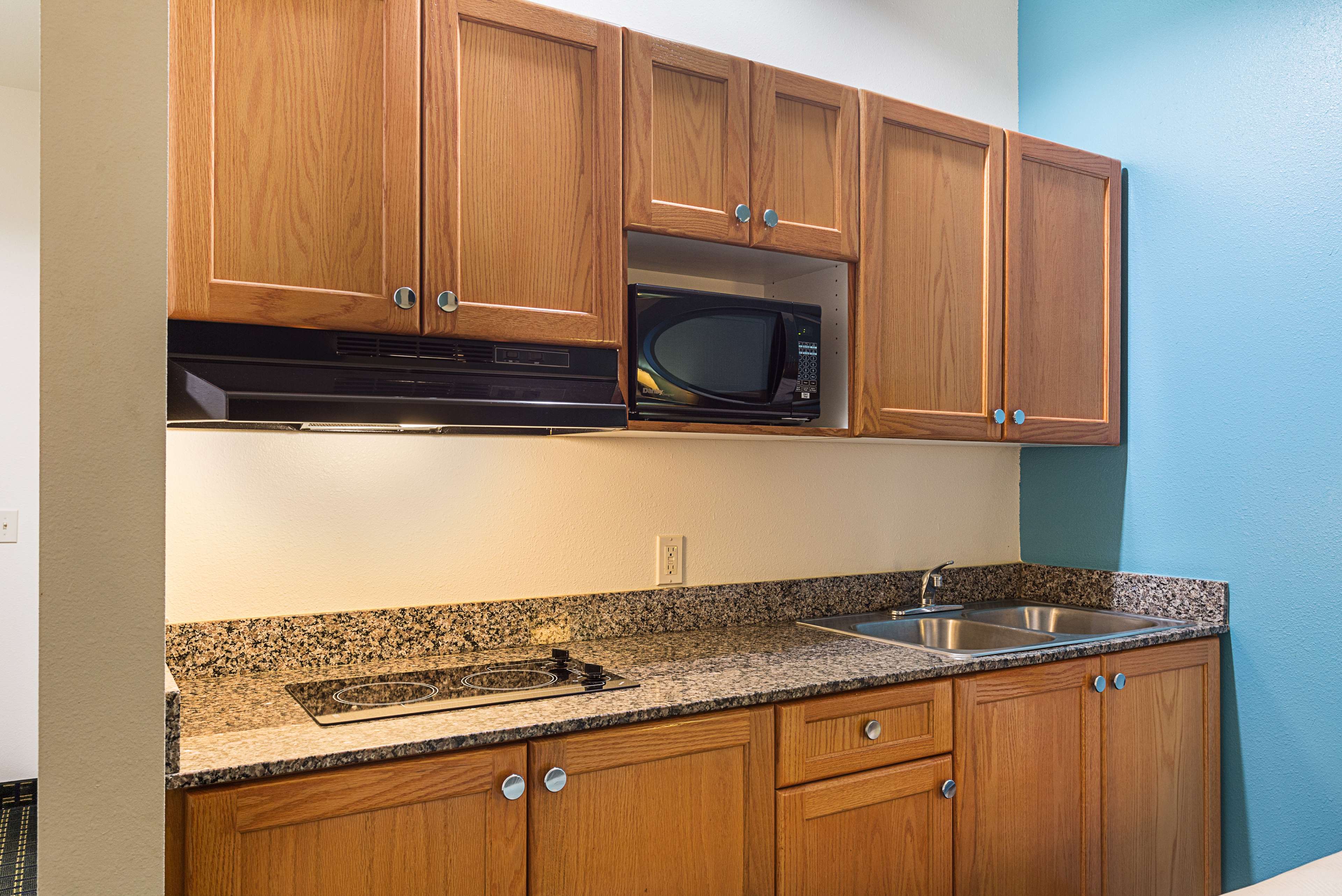 Budget Inn and Suites