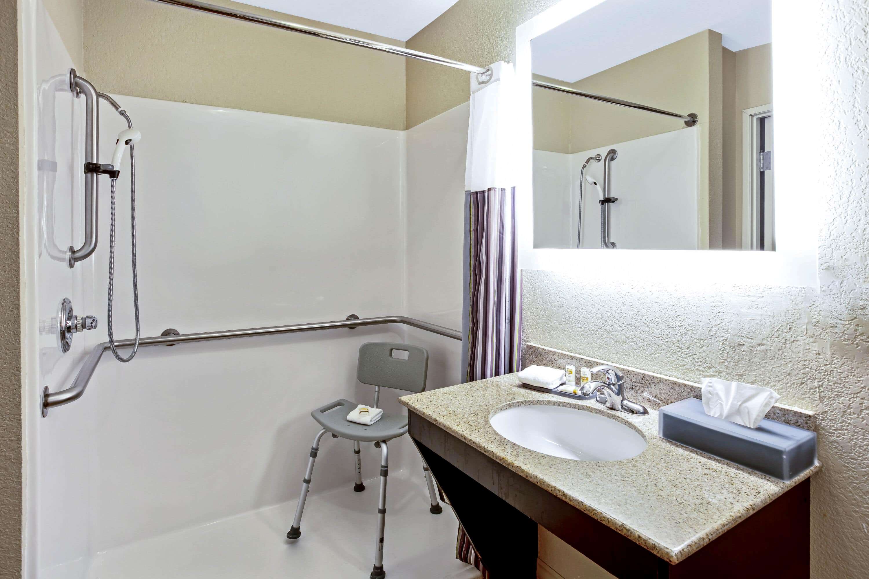 La Quinta Inn & Suites by Wyndham Garland Harbor Point