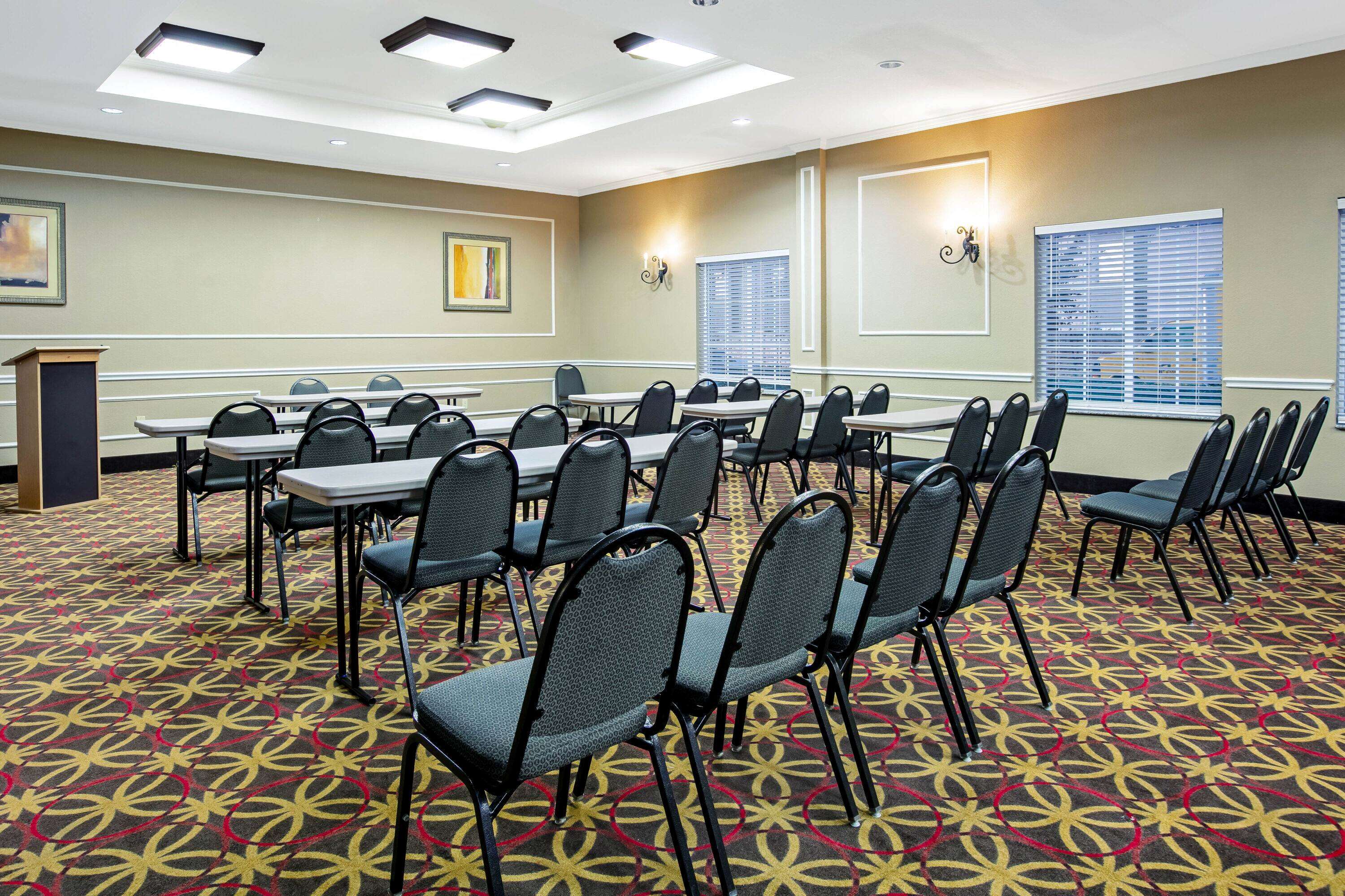 La Quinta Inn & Suites by Wyndham Garland Harbor Point