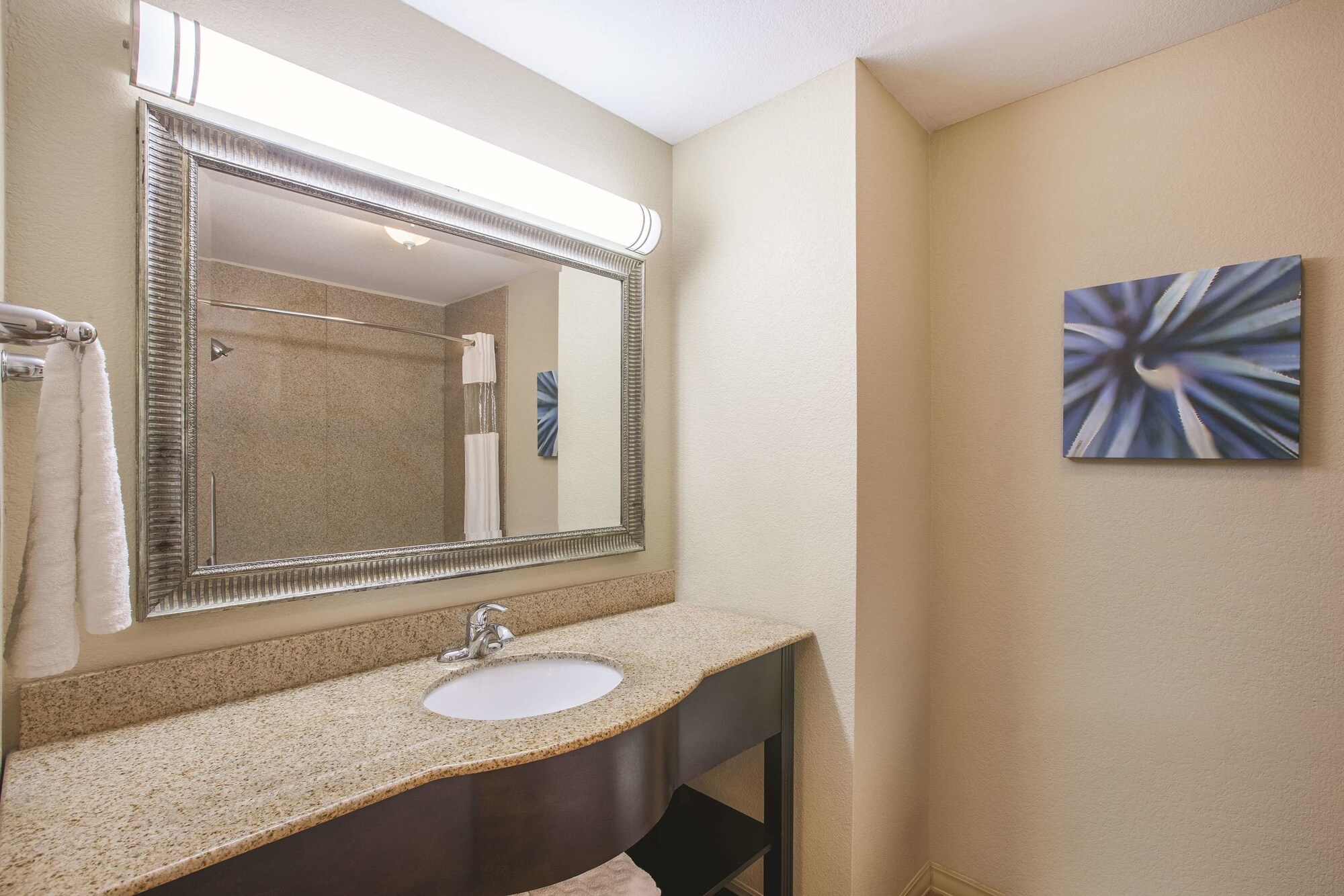 La Quinta Inn & Suites by Wyndham Garland Harbor Point