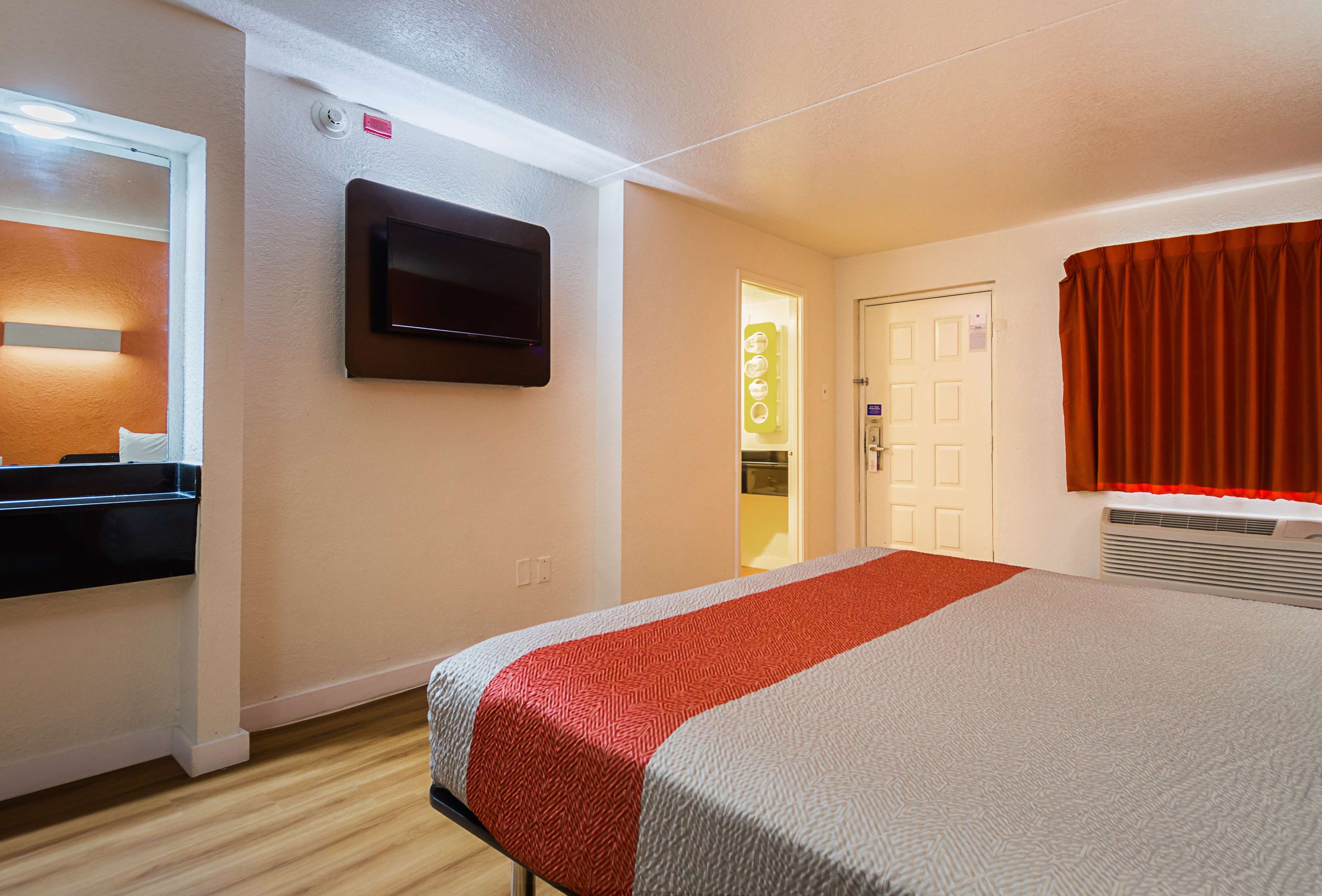 Motel 6 Dallas - Garland - Northwest Hwy