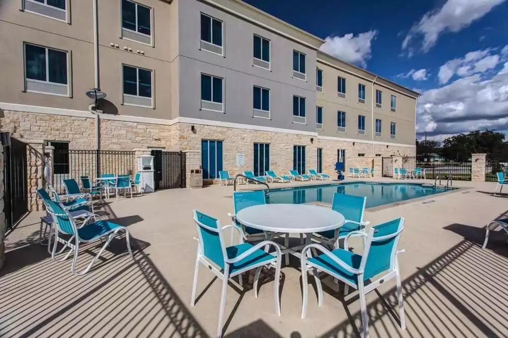Holiday Inn Express & Suites Gatesville - N. Ft Hood