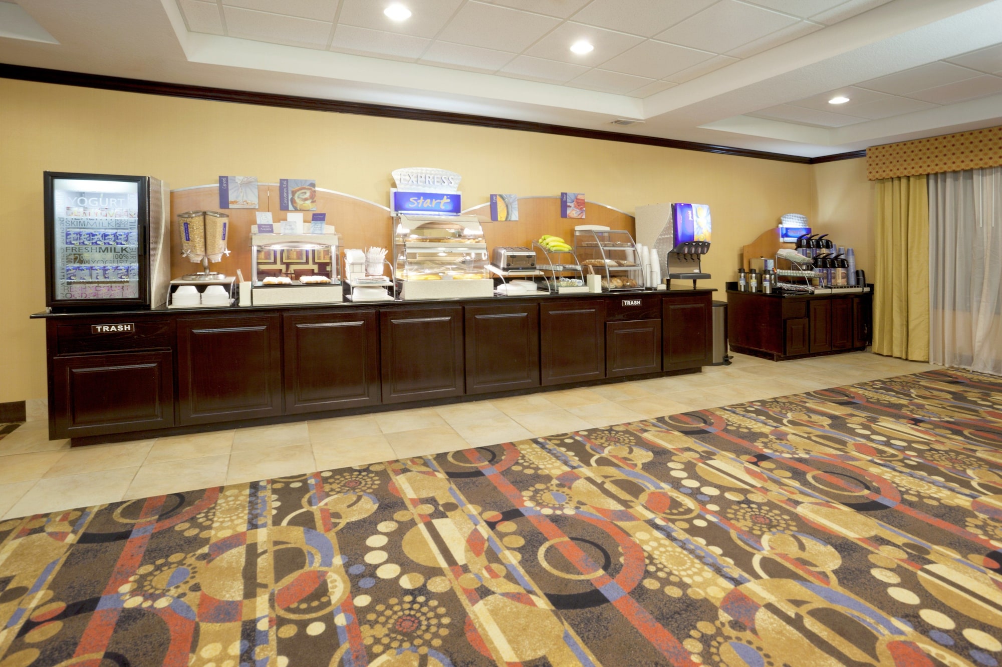 Holiday Inn Express & Suites Georgetown