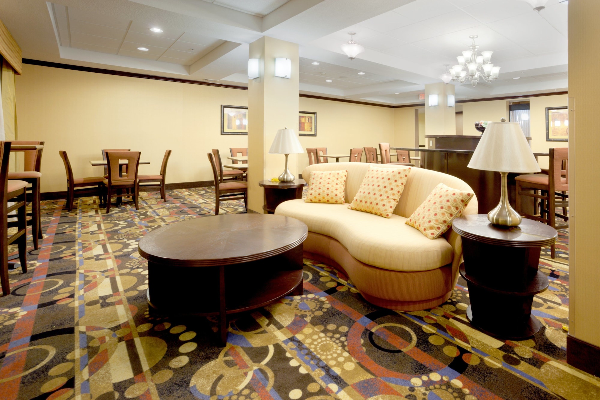 Holiday Inn Express & Suites Georgetown