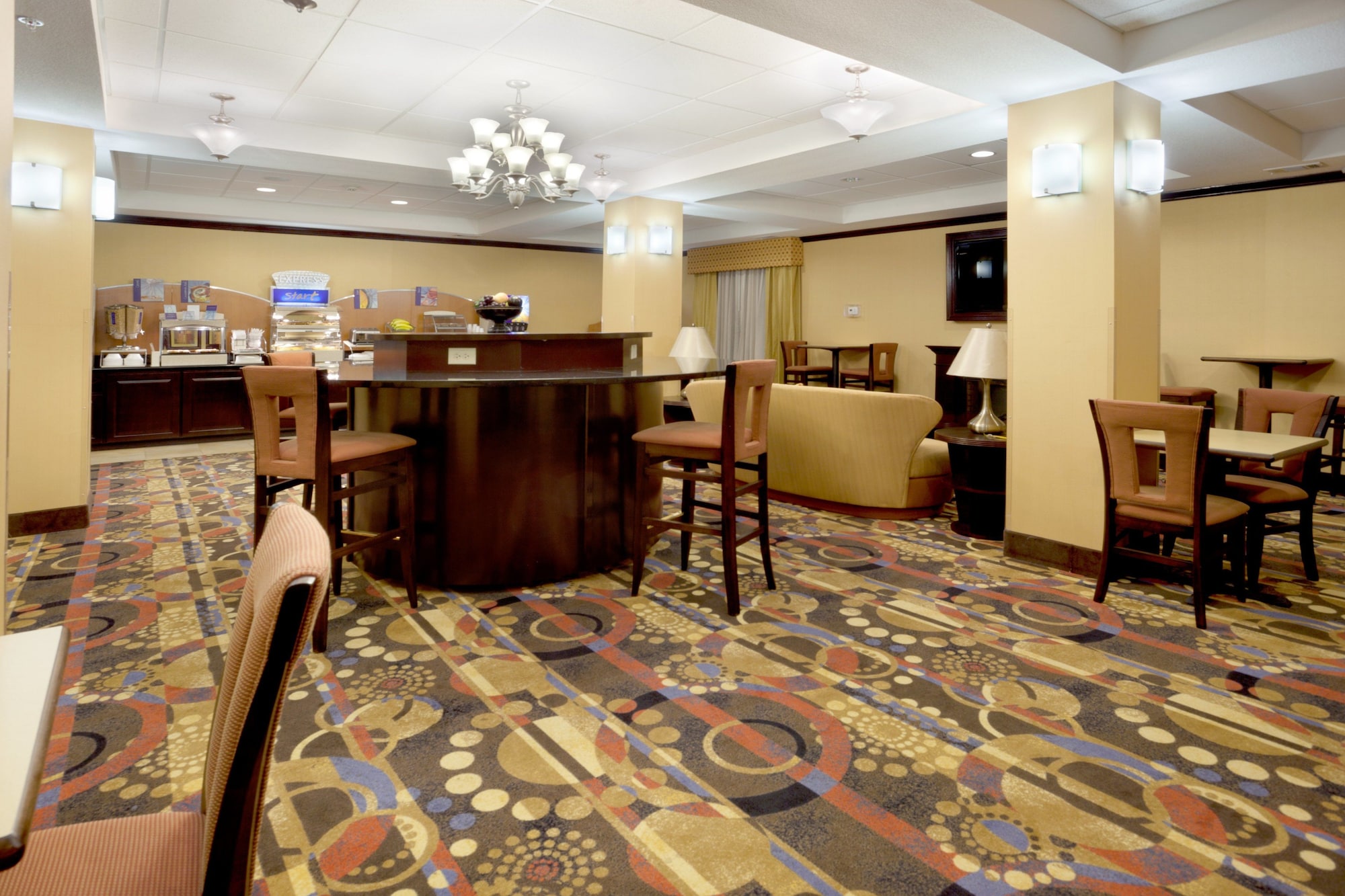 Holiday Inn Express & Suites Georgetown