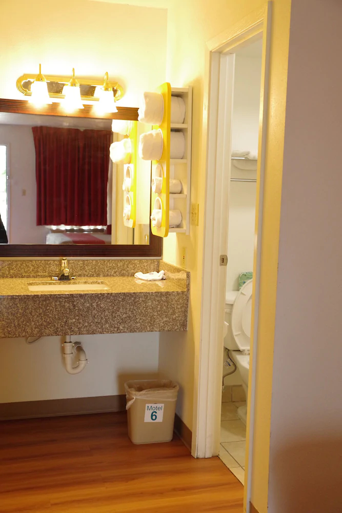 Motel 6 Giddings, TX