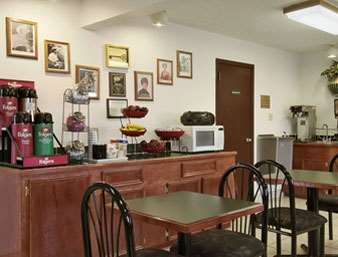 Super 8 by Wyndham Giddings