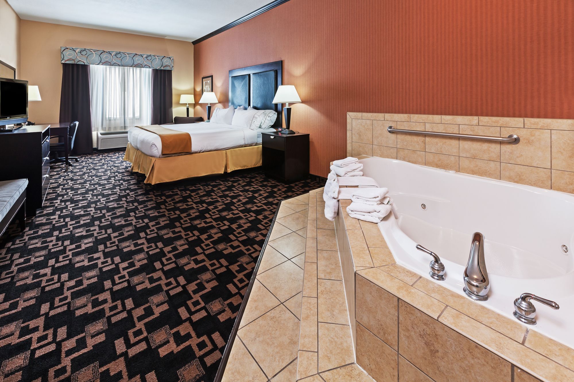 Holiday Inn Express Hotel & Suites Glen Rose