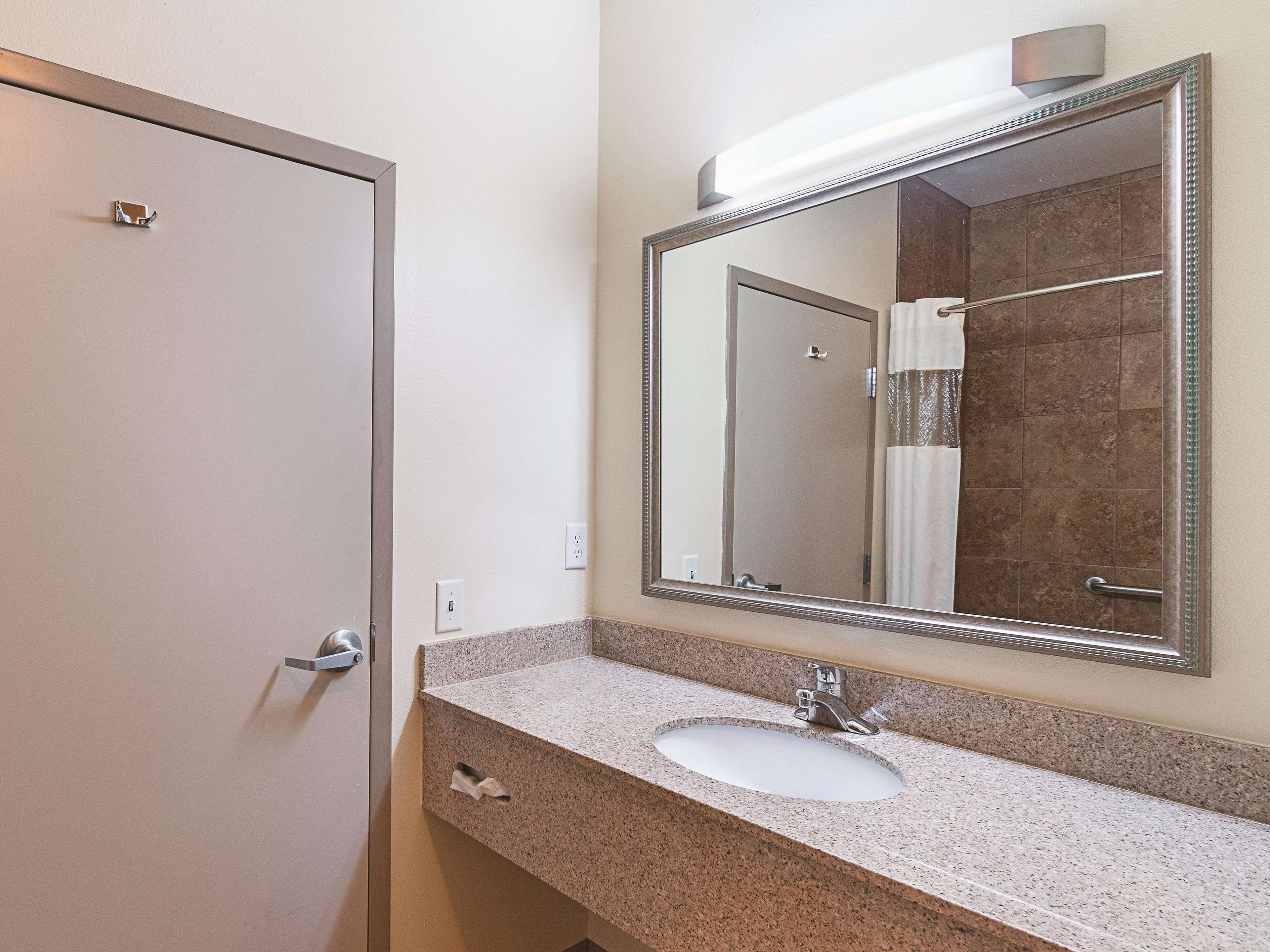 La Quinta Inn & Suites by Wyndham Glen Rose
