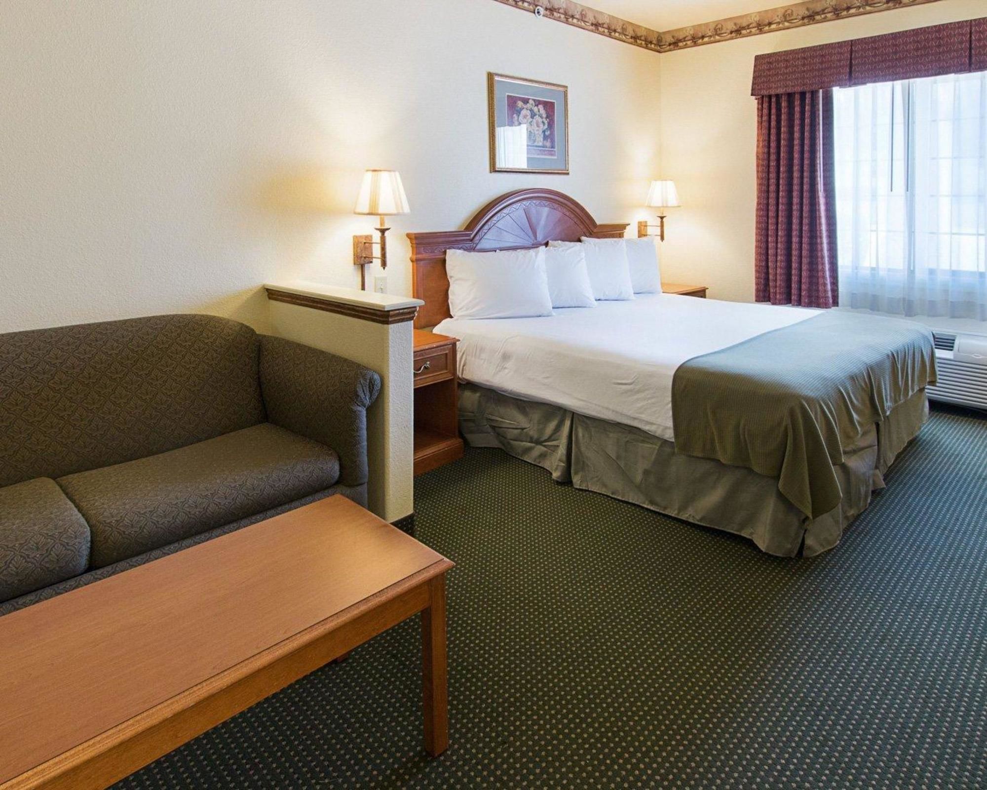 Quality Inn & Suites
