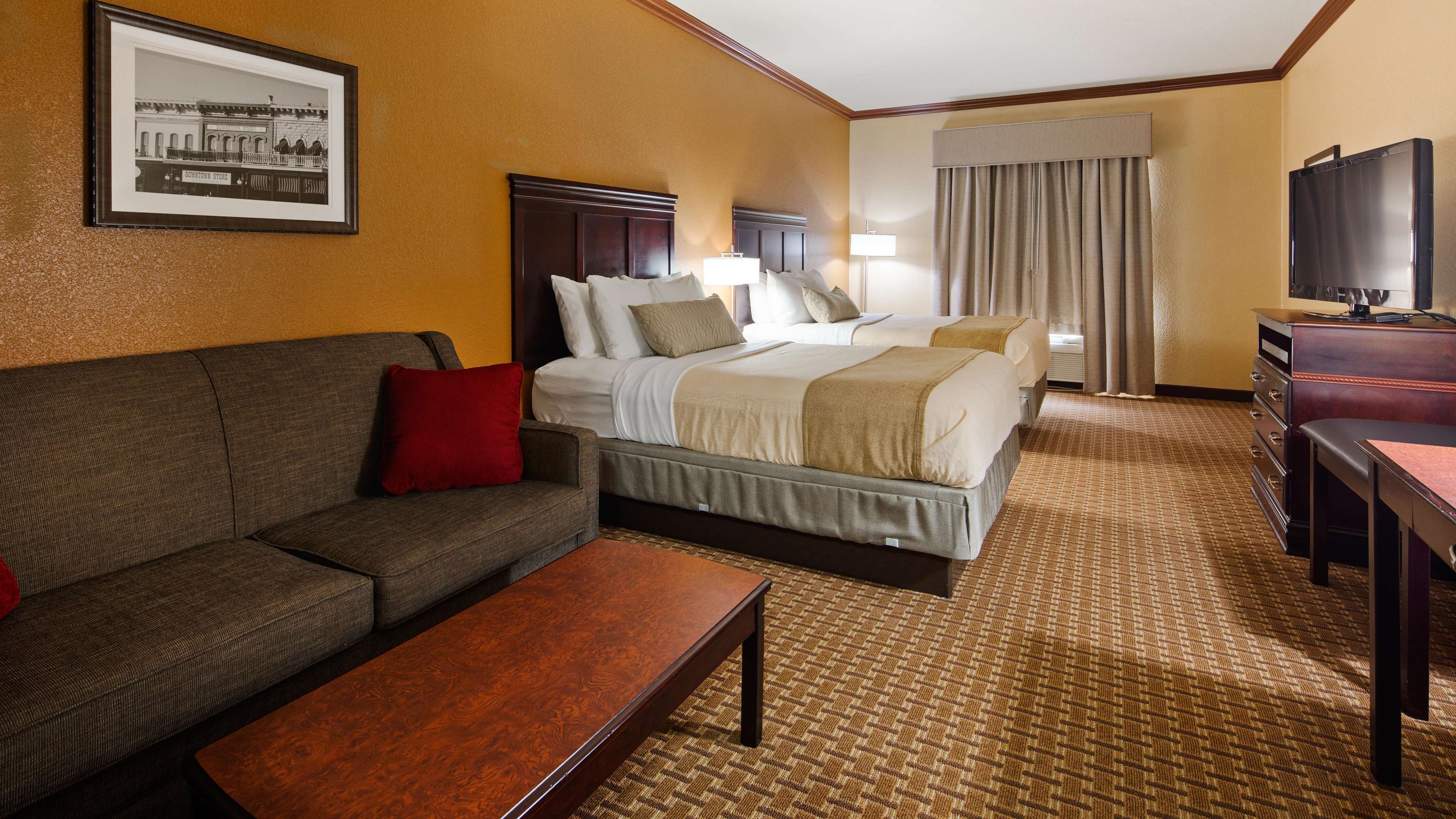 Best Western Granbury Inn & Suites