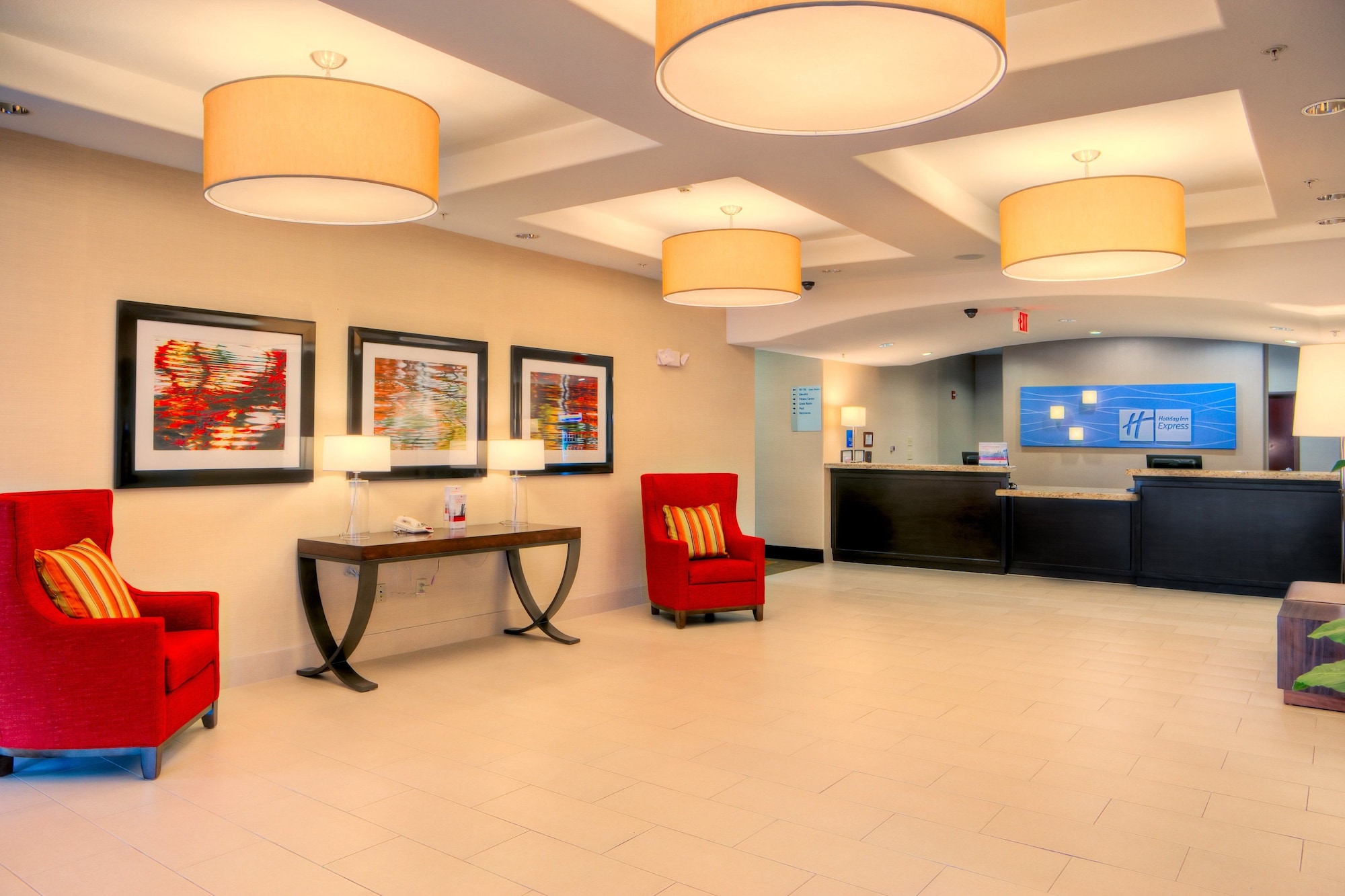 Holiday Inn Express Hotel & Suites Granbury