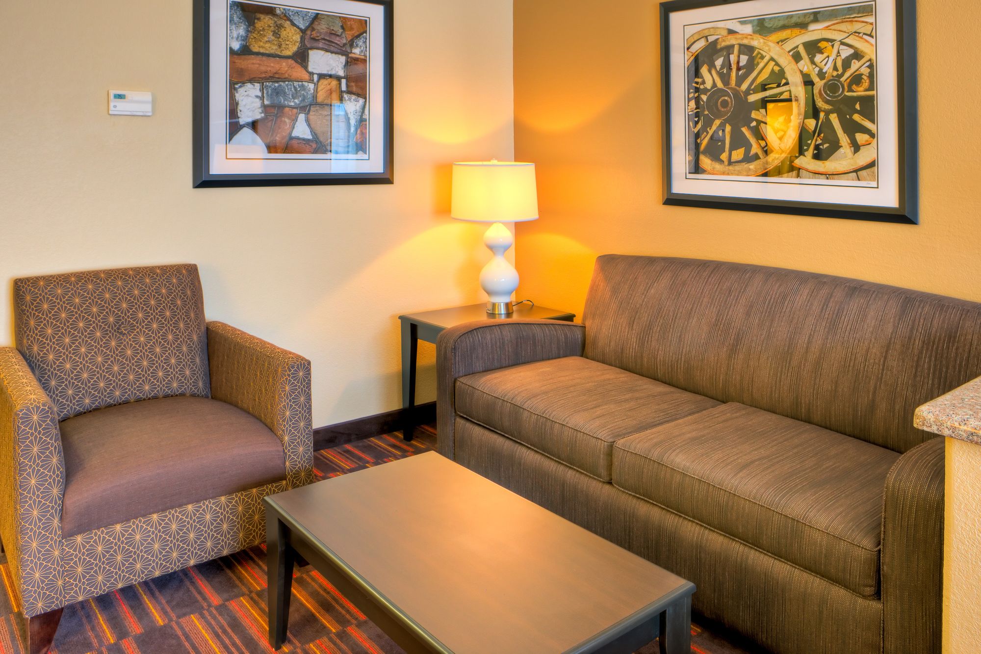 Holiday Inn Express Hotel & Suites Granbury