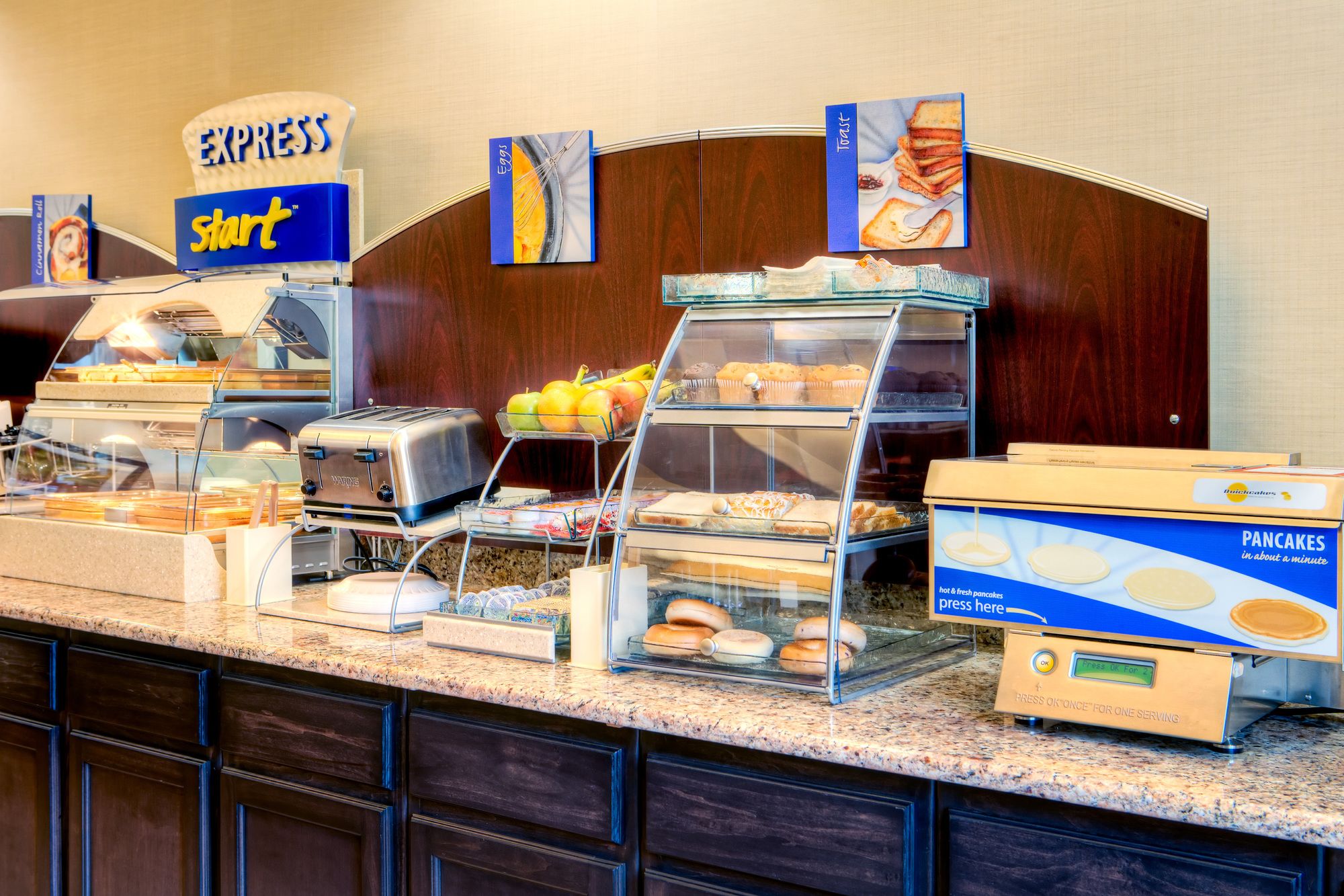 Holiday Inn Express Hotel & Suites Granbury