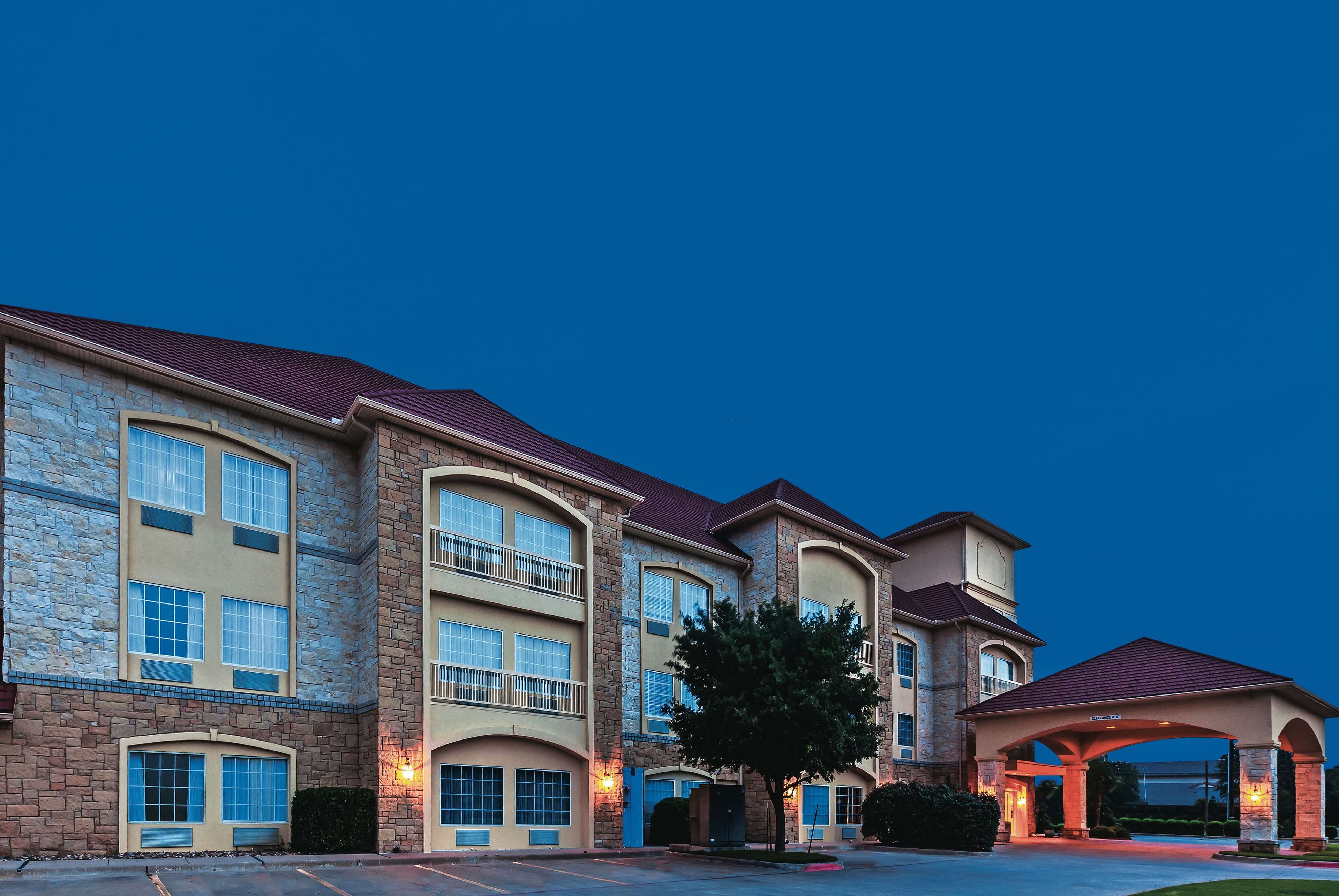 La Quinta Inn & Suites by Wyndham Granbury