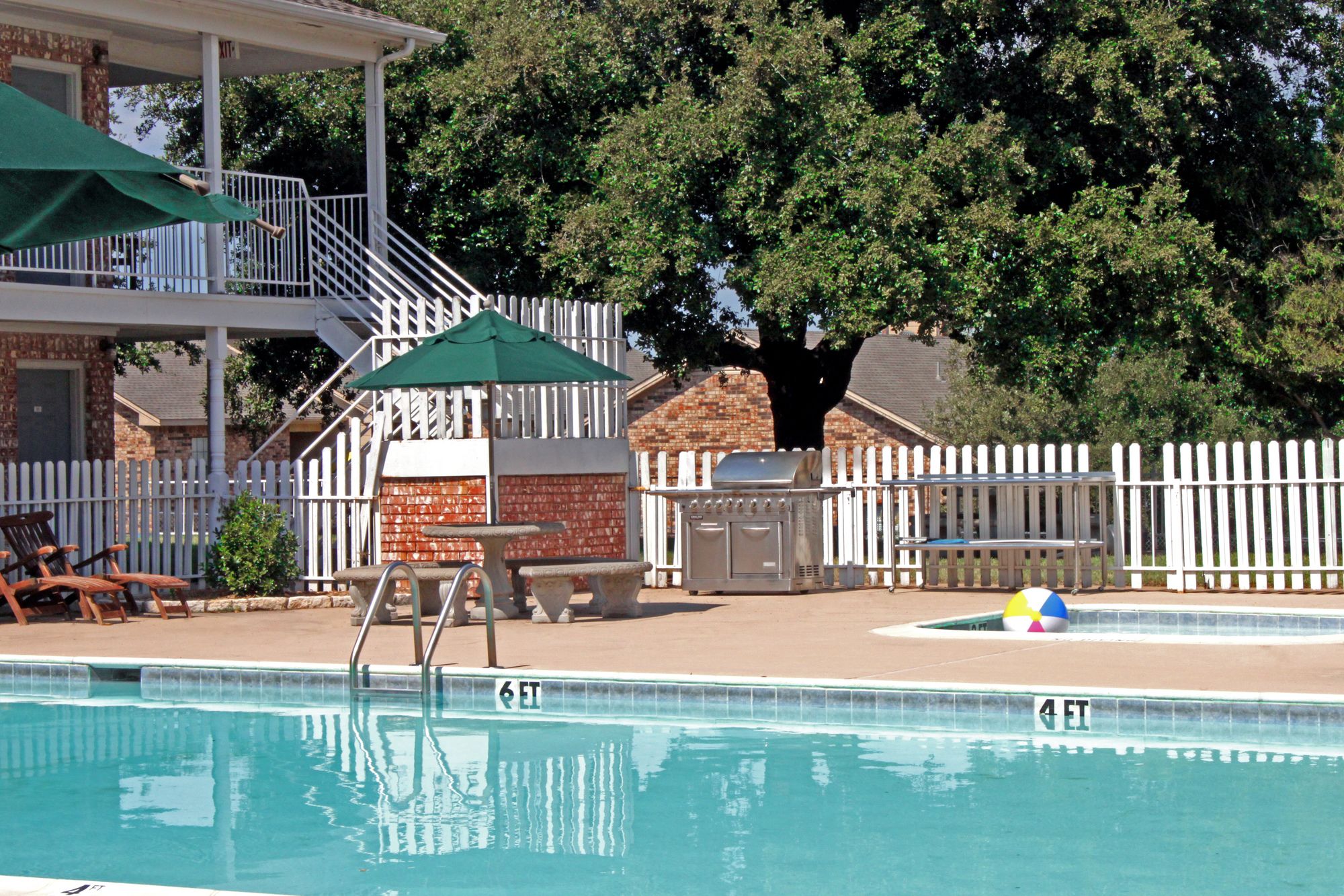 Lake View Inn
