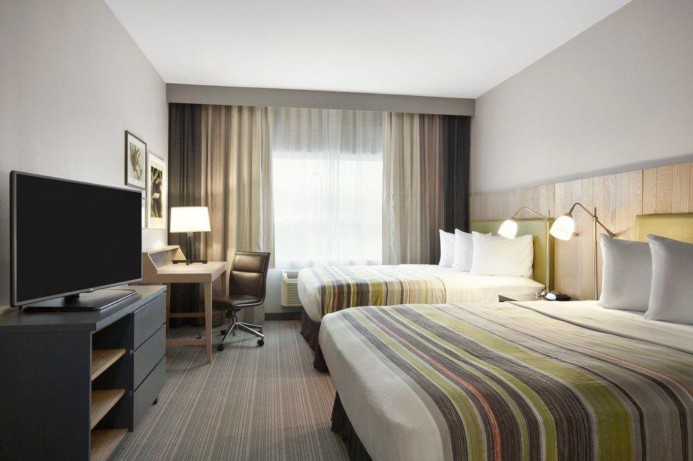 Spark by Hilton Grand Prairie