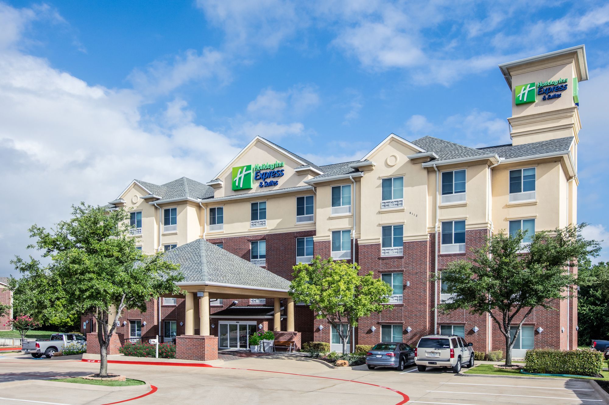 Holiday Inn Express & Suites Dallas - Grand Prairie I-20