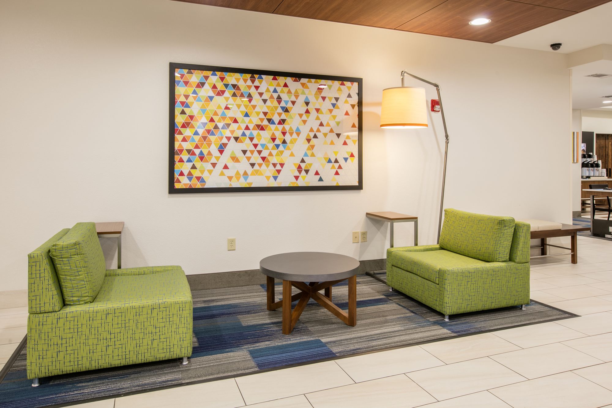 Holiday Inn Express & Suites Dallas - Grand Prairie I-20