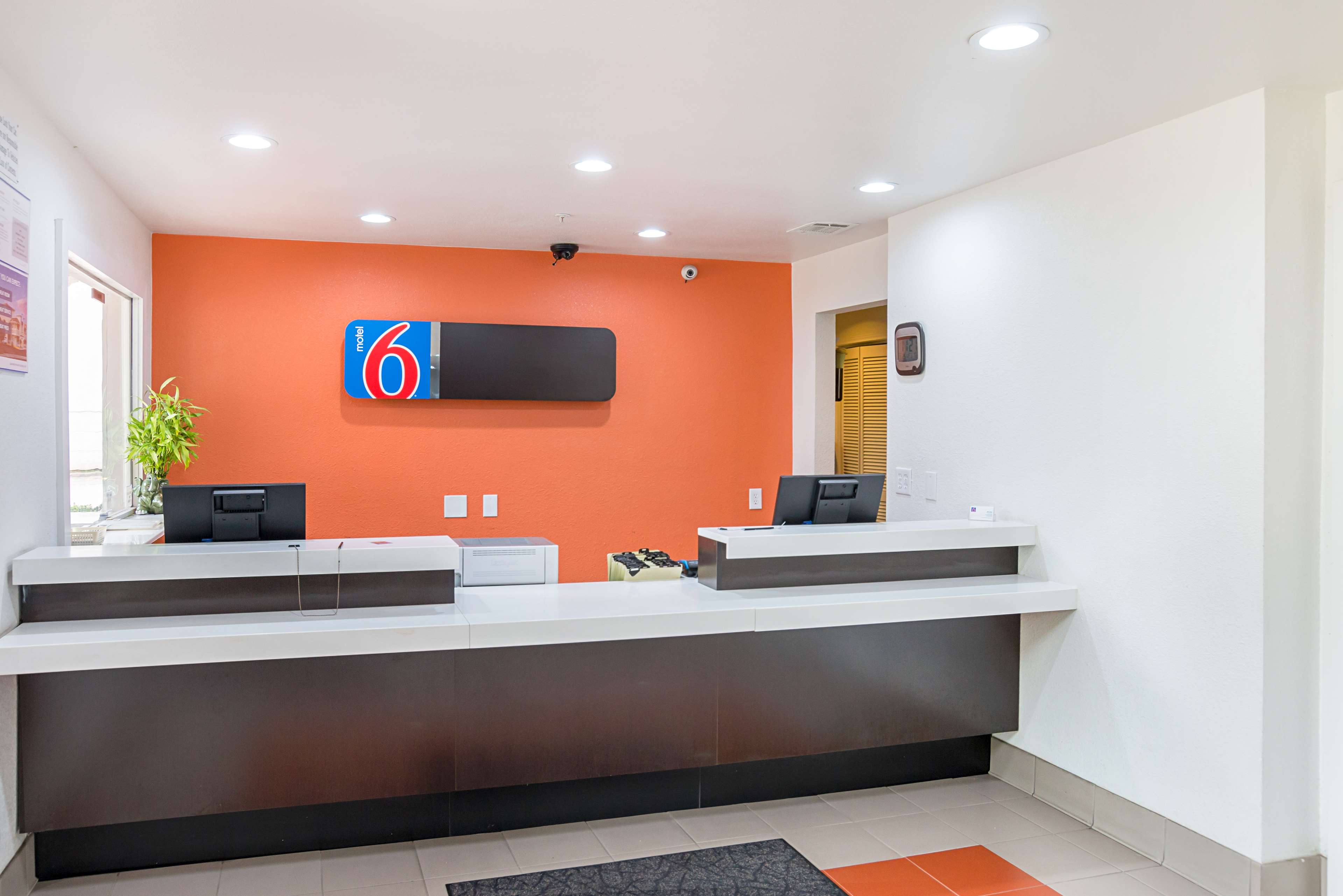 Motel 6 Grand Prairie