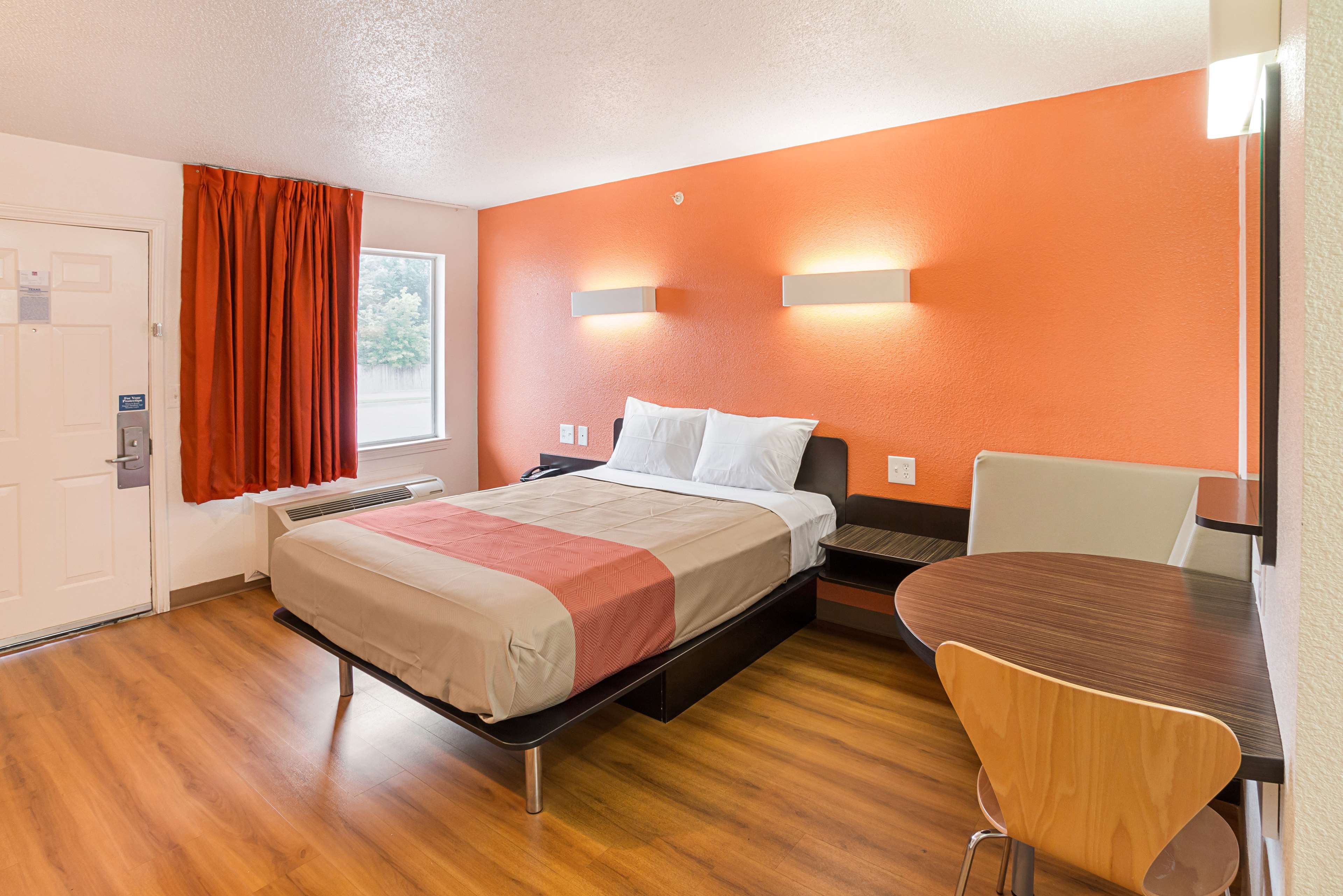 Motel 6 Grand Prairie