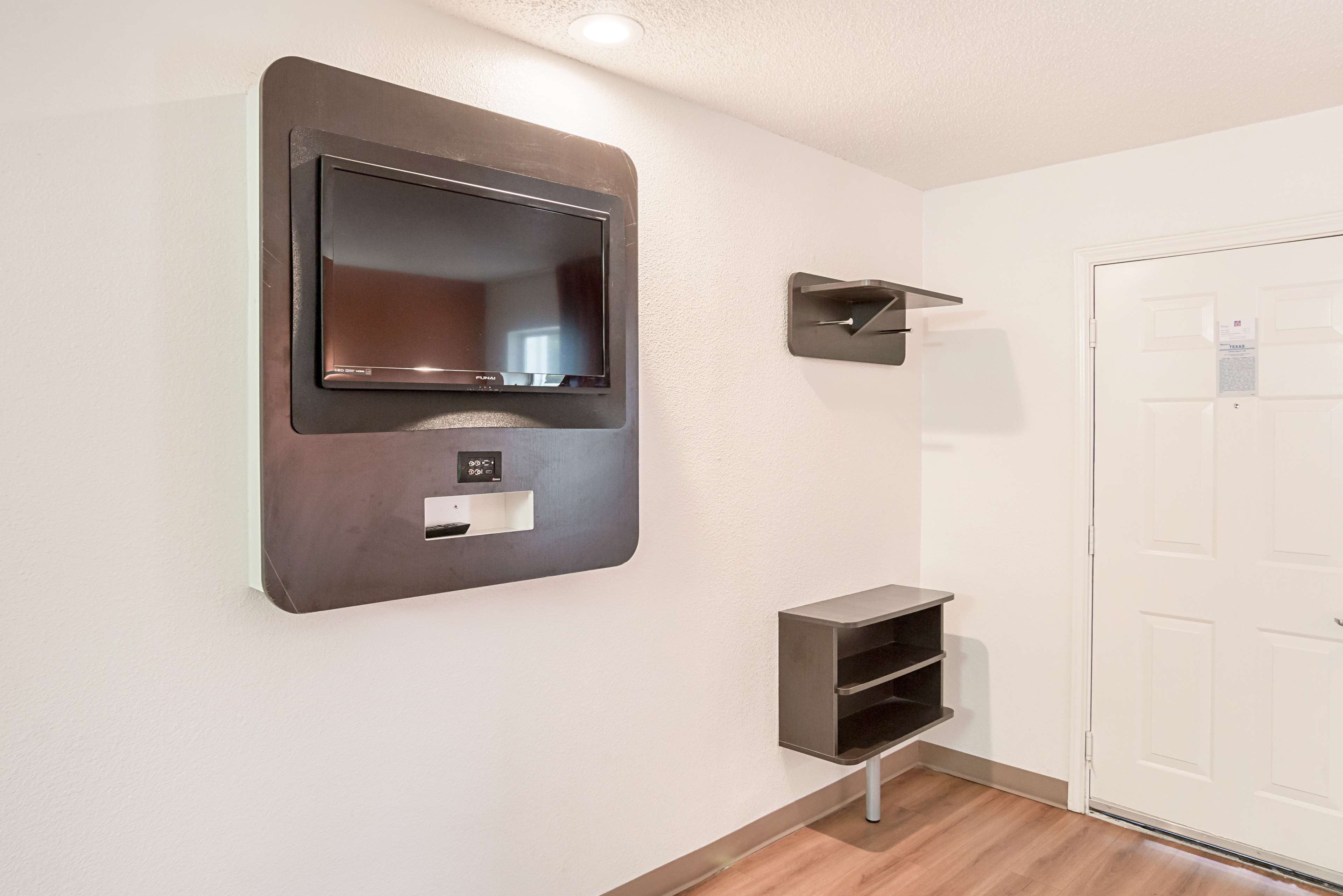 Motel 6 Grand Prairie