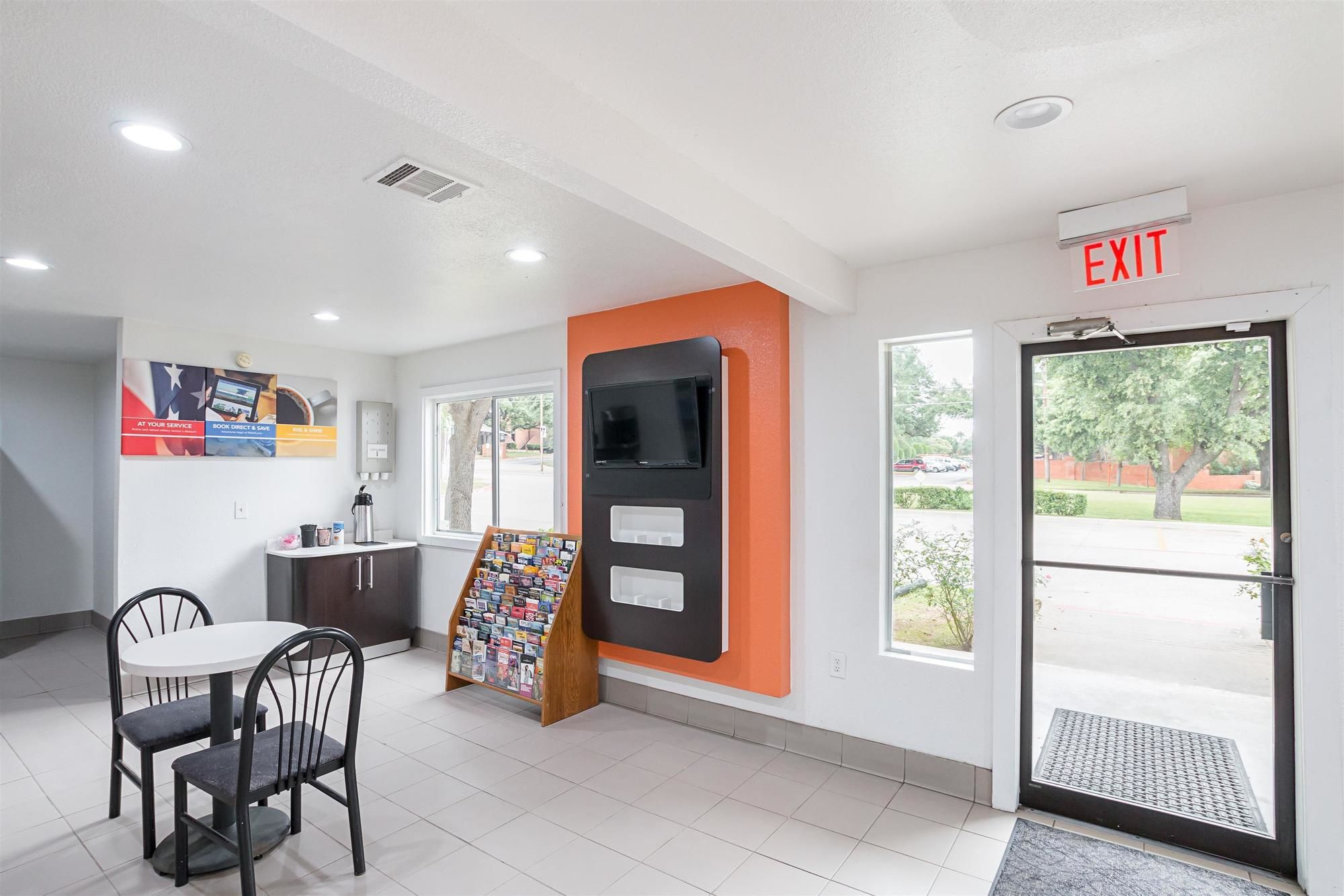 Motel 6 Grand Prairie