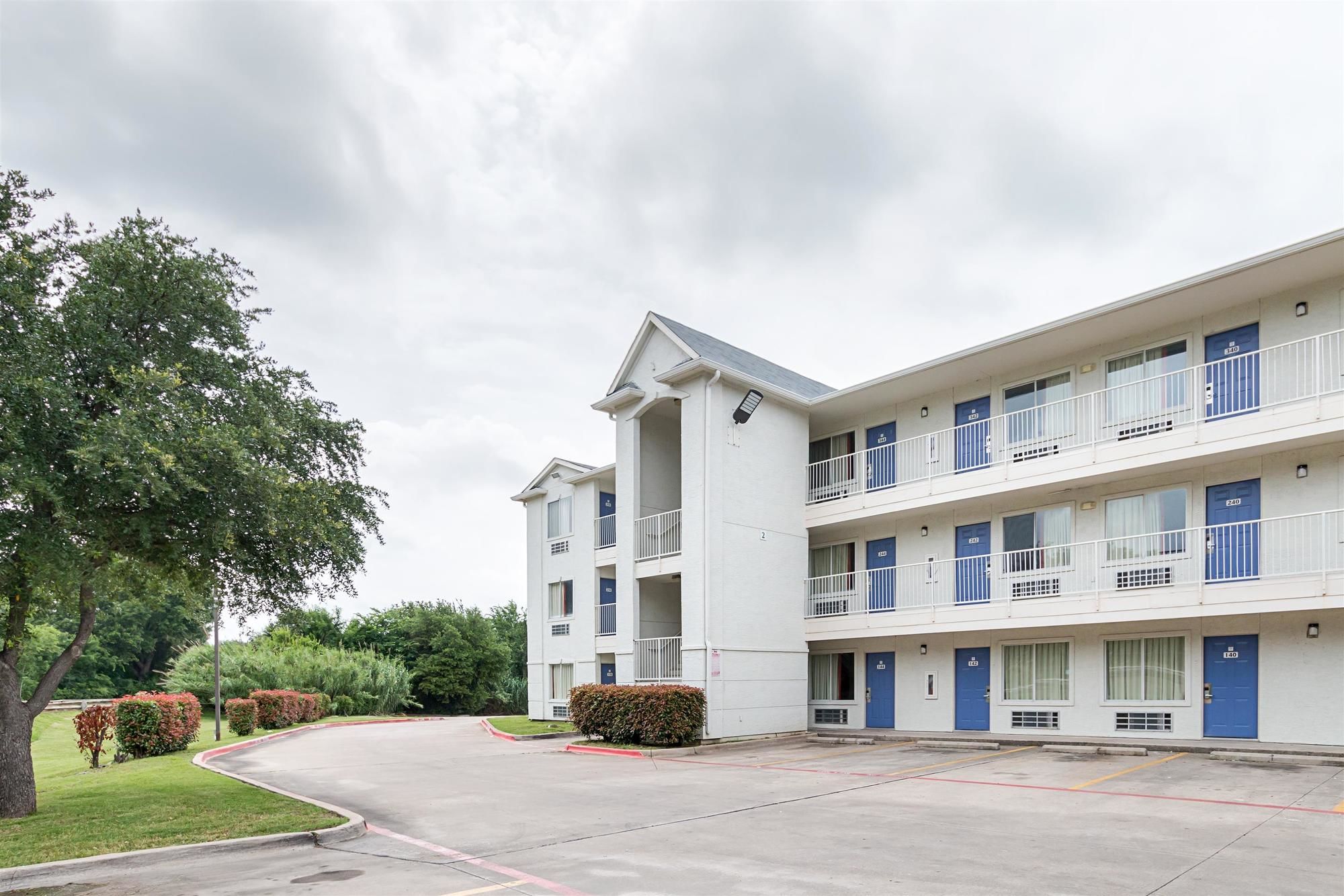 Motel 6 Grand Prairie