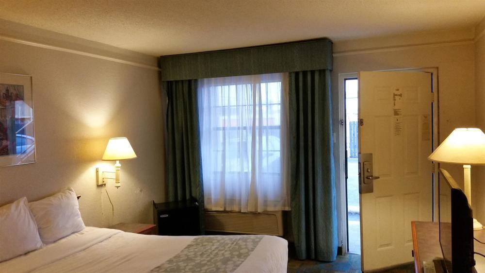 Motel 6 Grand Prairie - Interstate 30