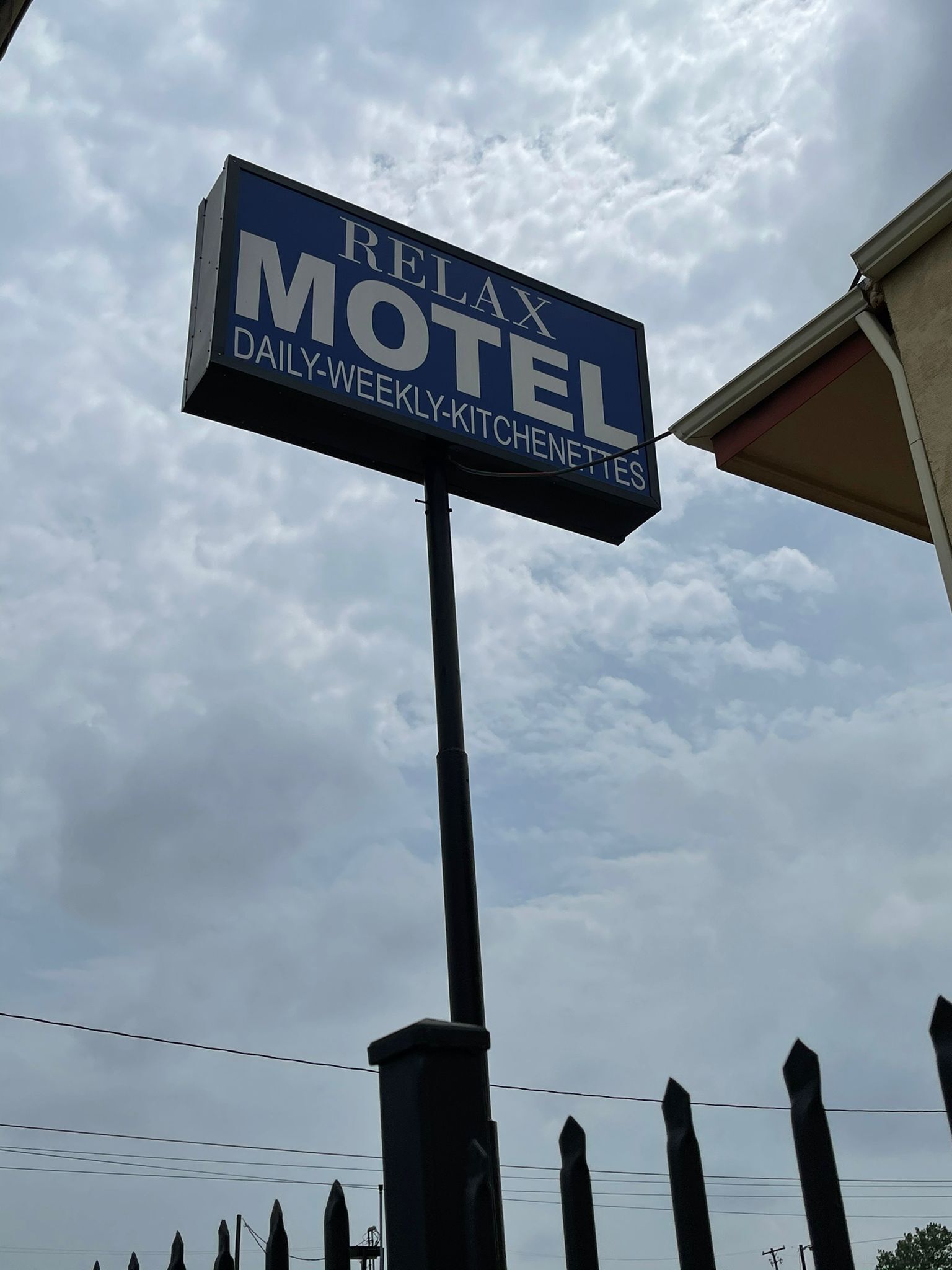 Relax Motel