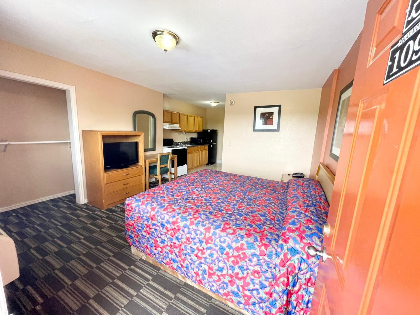 Relax Motel
