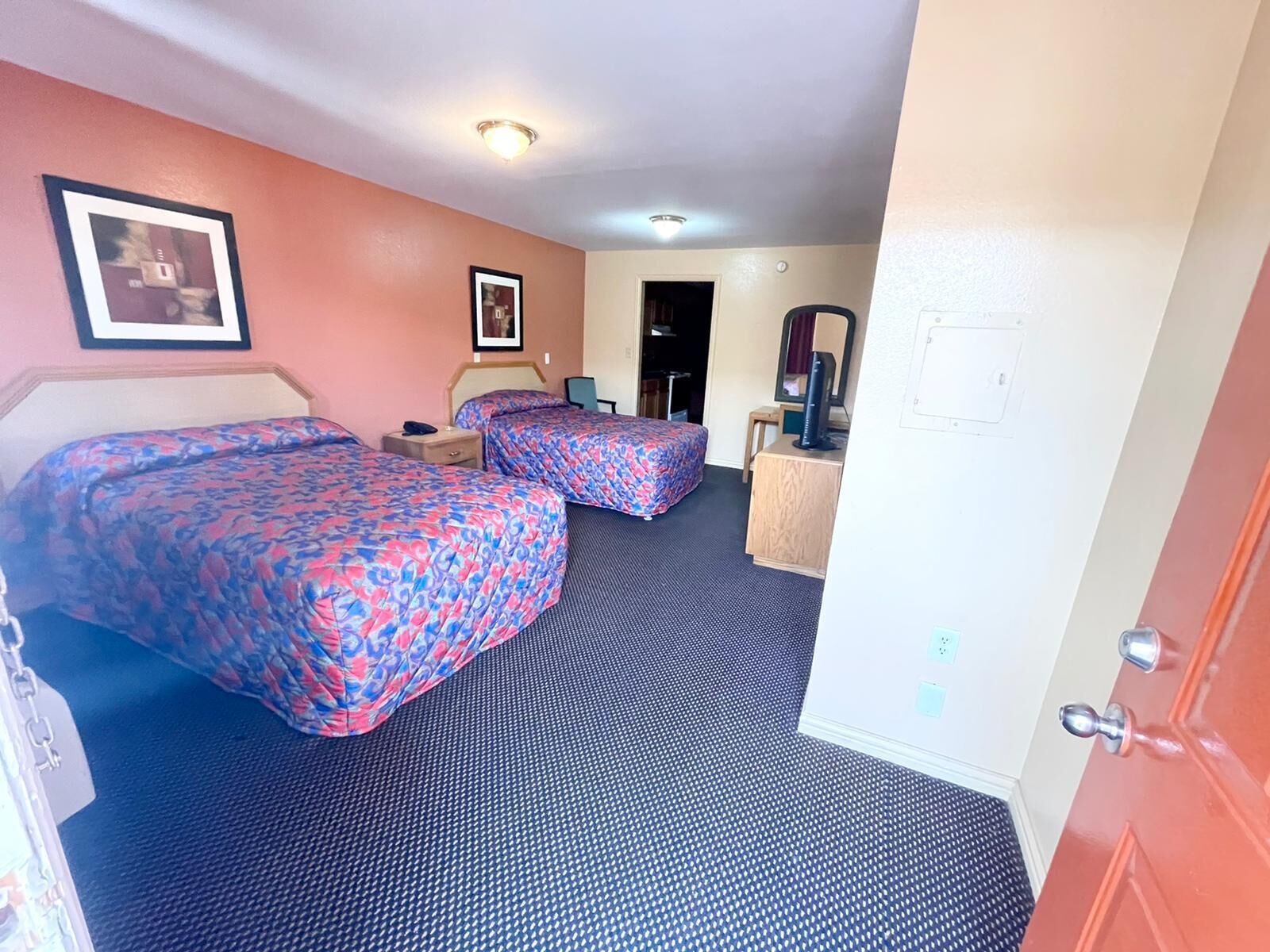 Relax Motel