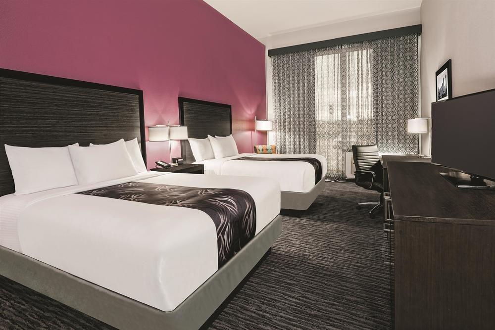 Super 8 by Wyndham Grand Prairie North
