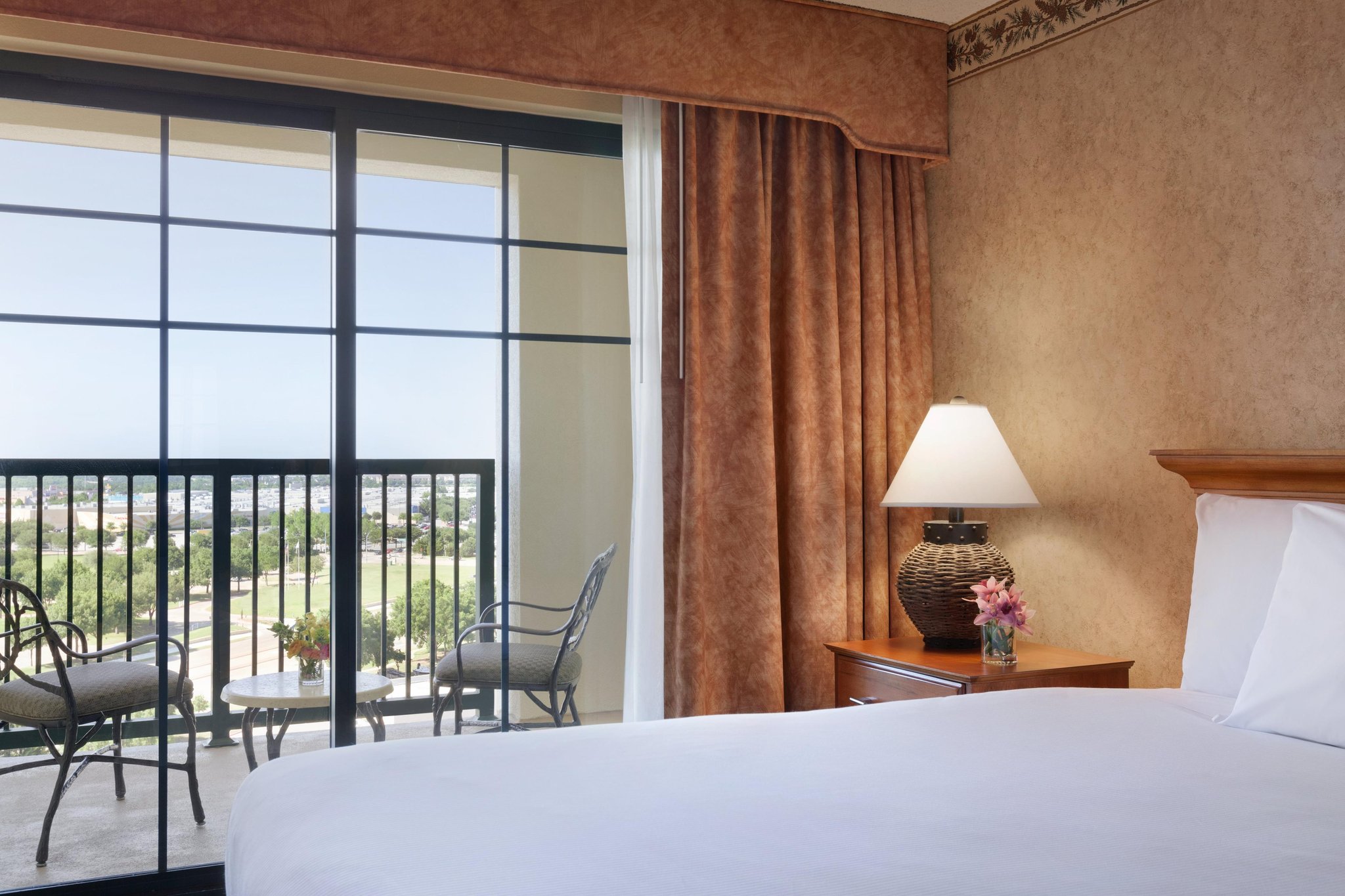 Embassy Suites by Hilton Grapevine DFW Airport North