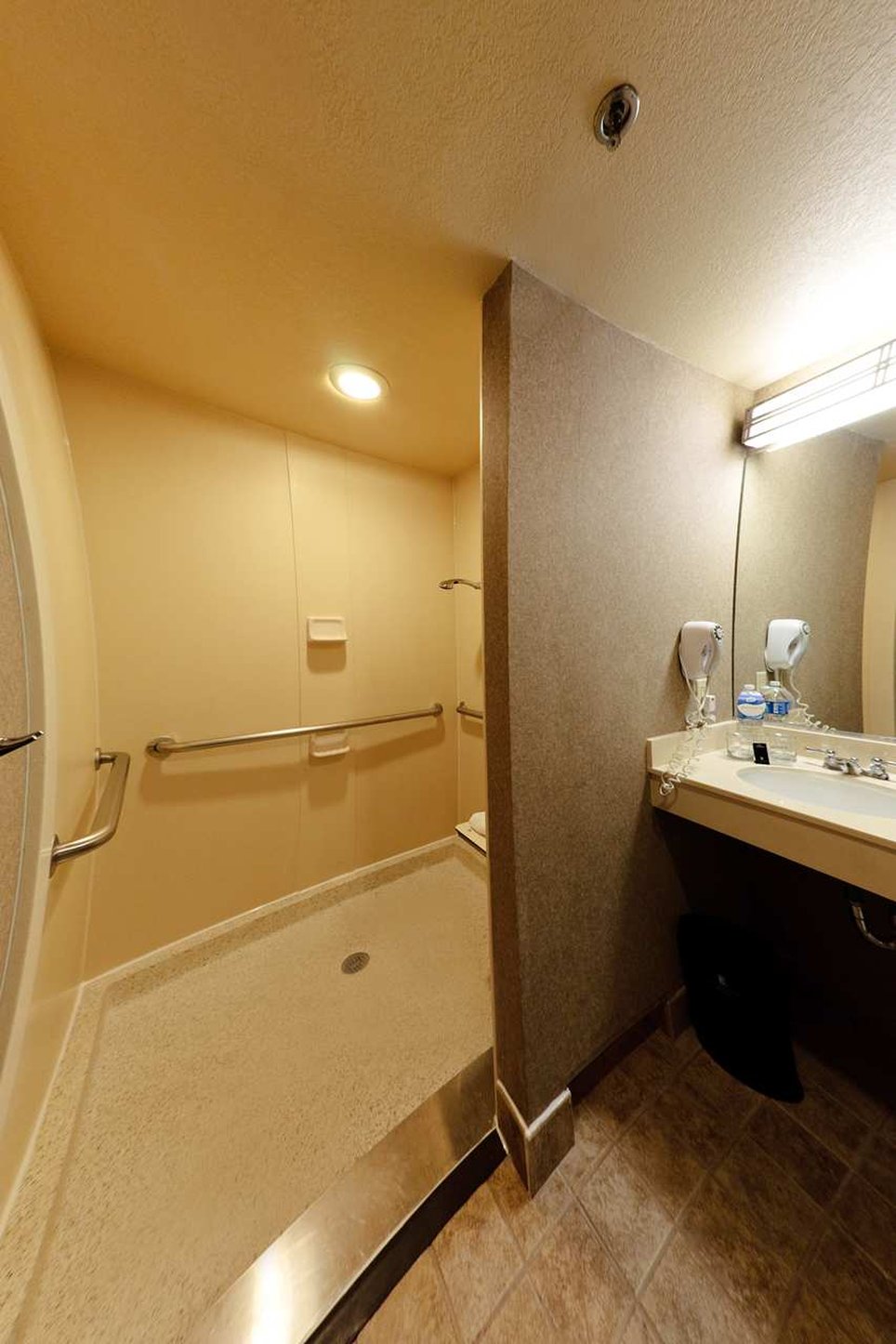 Embassy Suites by Hilton Grapevine DFW Airport North