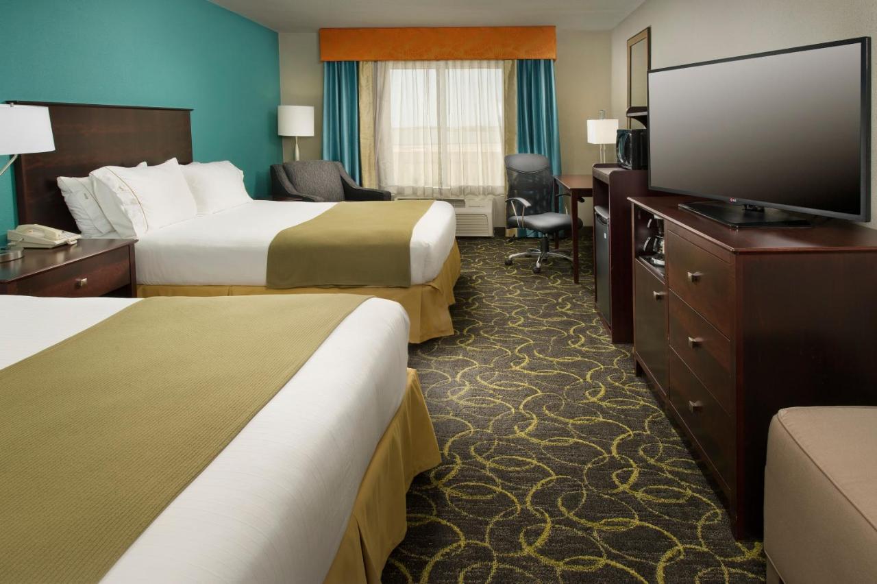 Holiday Inn Express Hotel & Suites DFW Grapevine