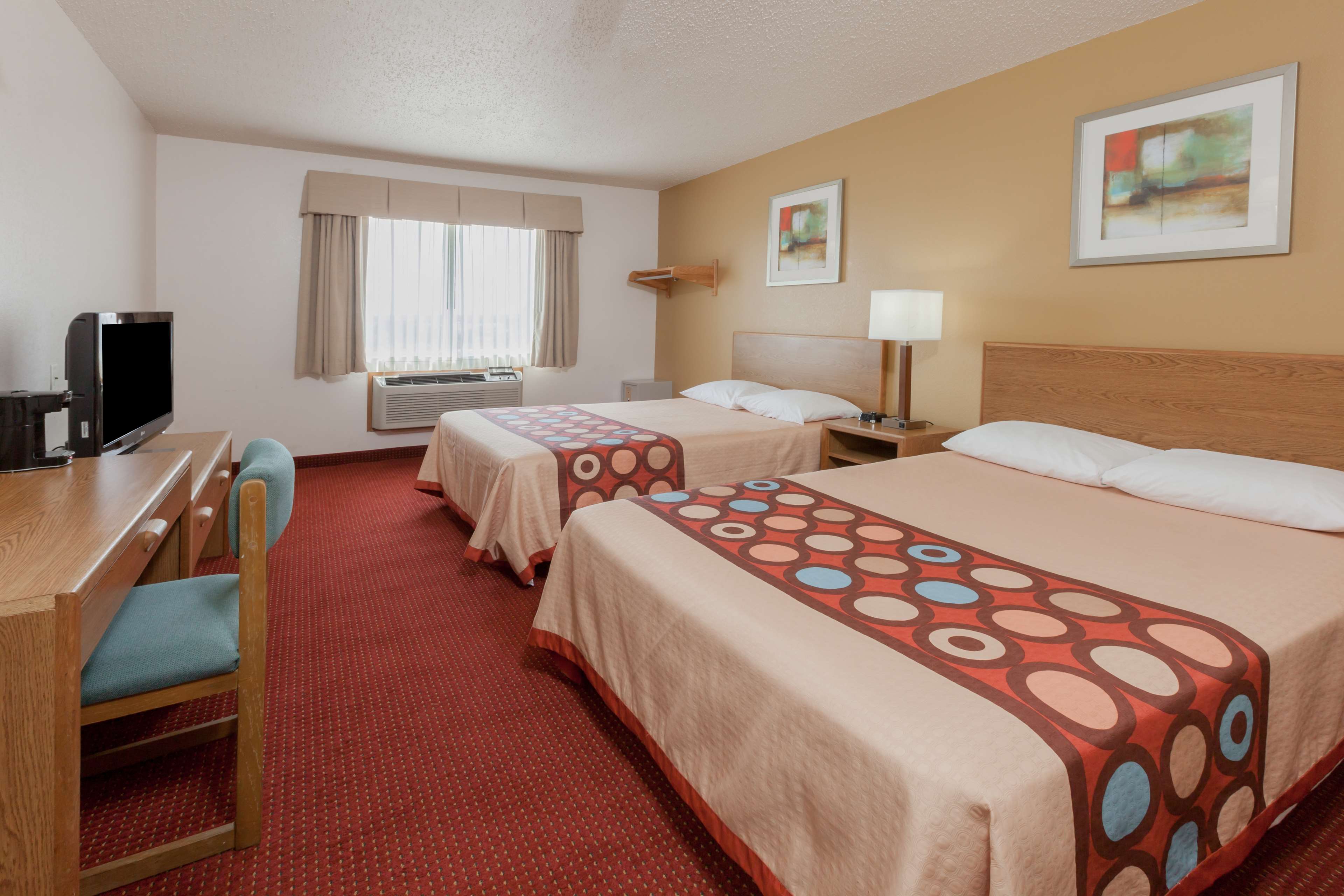 Super 8 by Wyndham Grapevine/DFW Airport Northwest