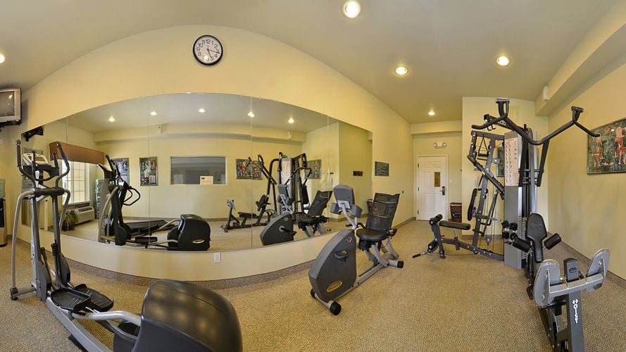 Best Western Plus Monica Royale Inn & Suites