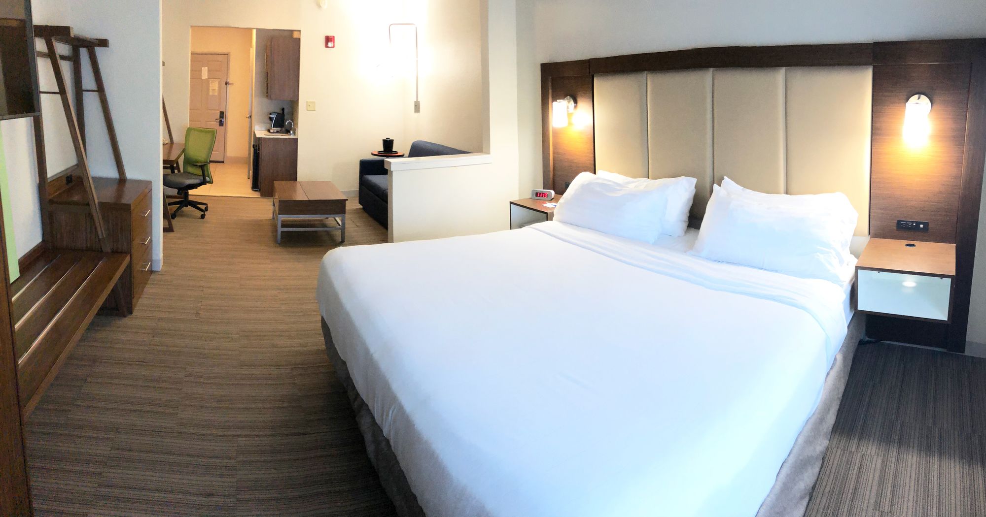 Holiday Inn Express & Suites Greenville