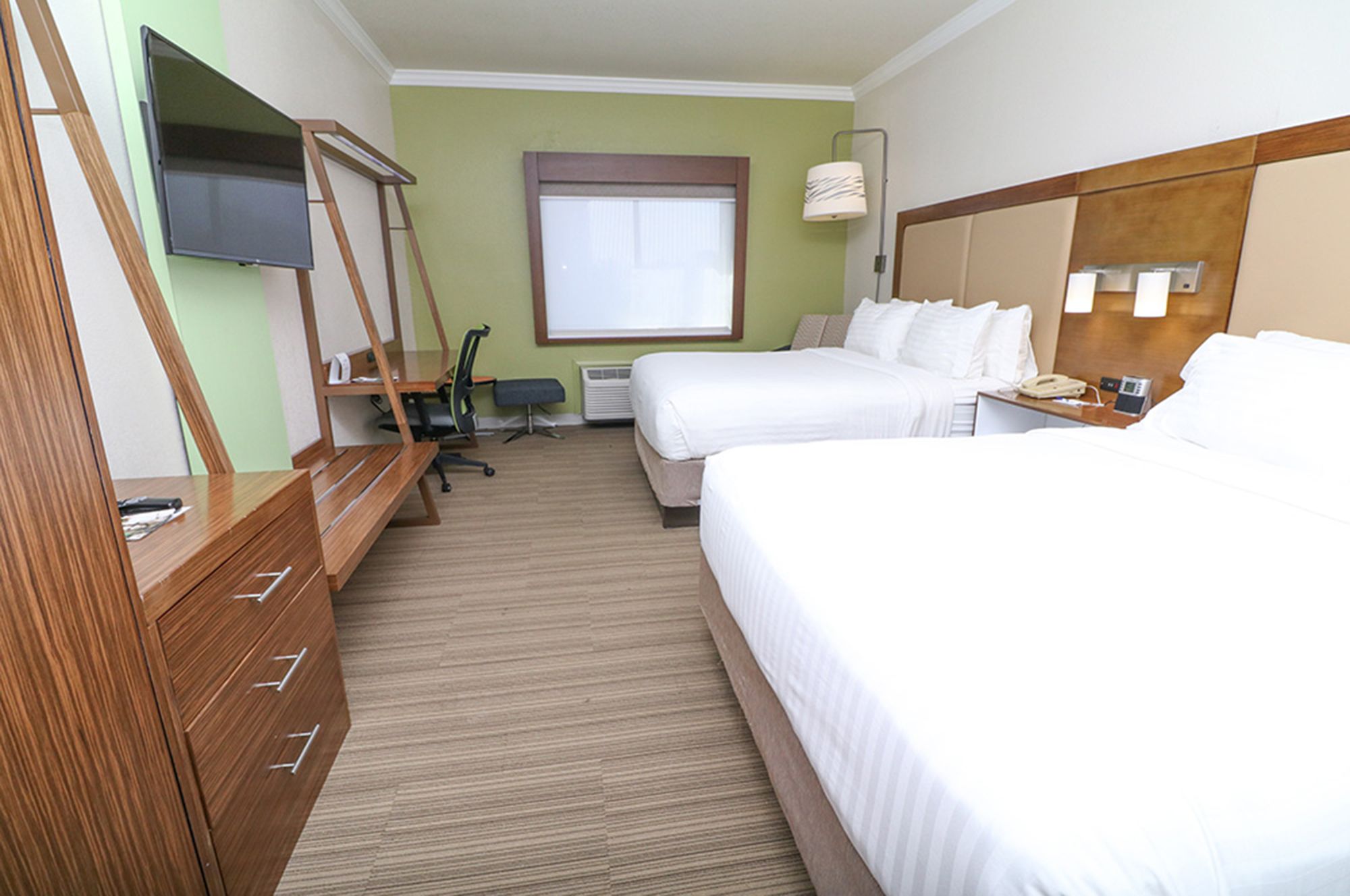 Holiday Inn Express & Suites Greenville
