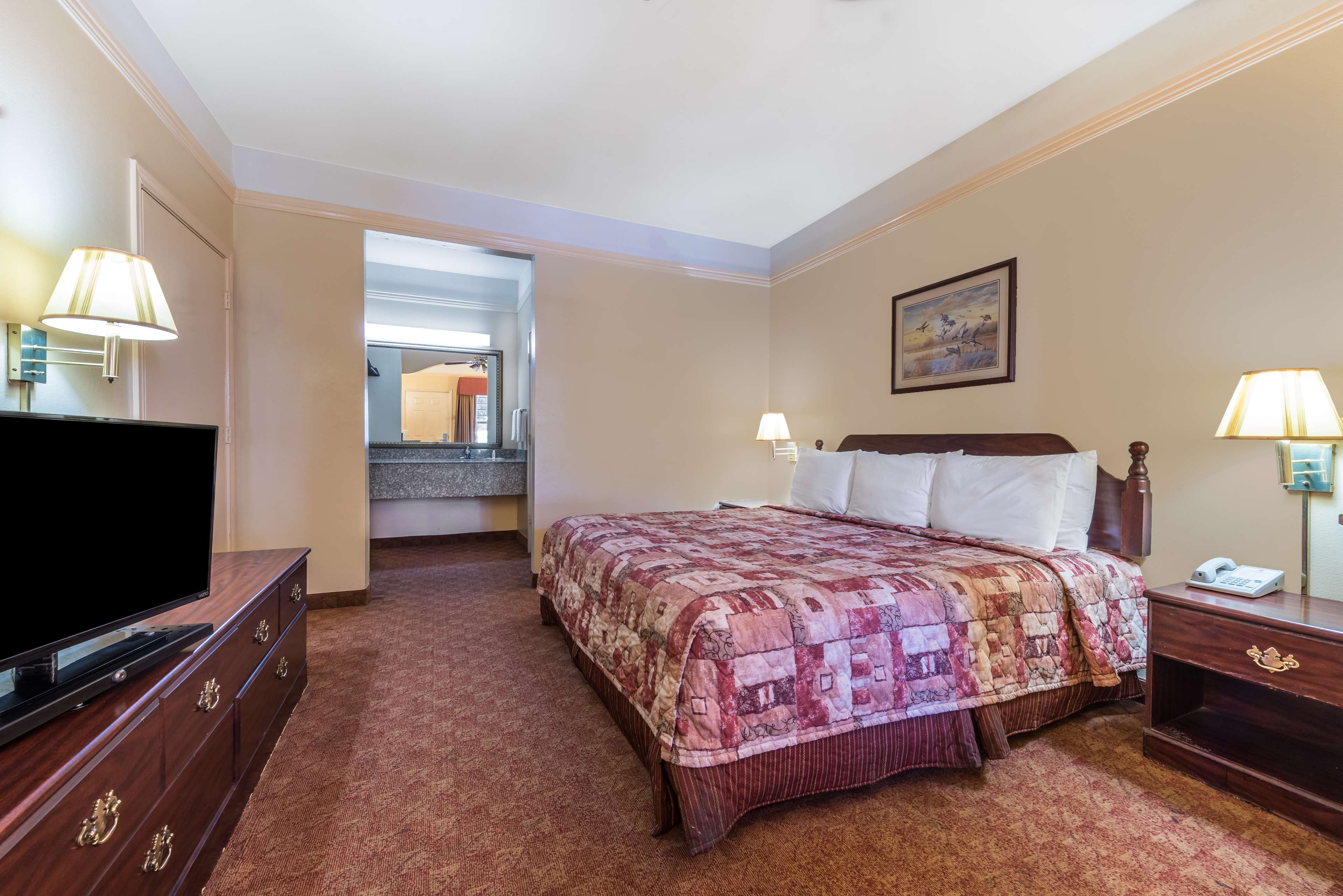 Super 8 by Wyndham Greenville