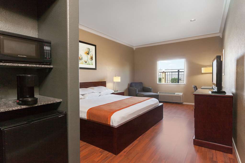 Lone Star Inn & Suites