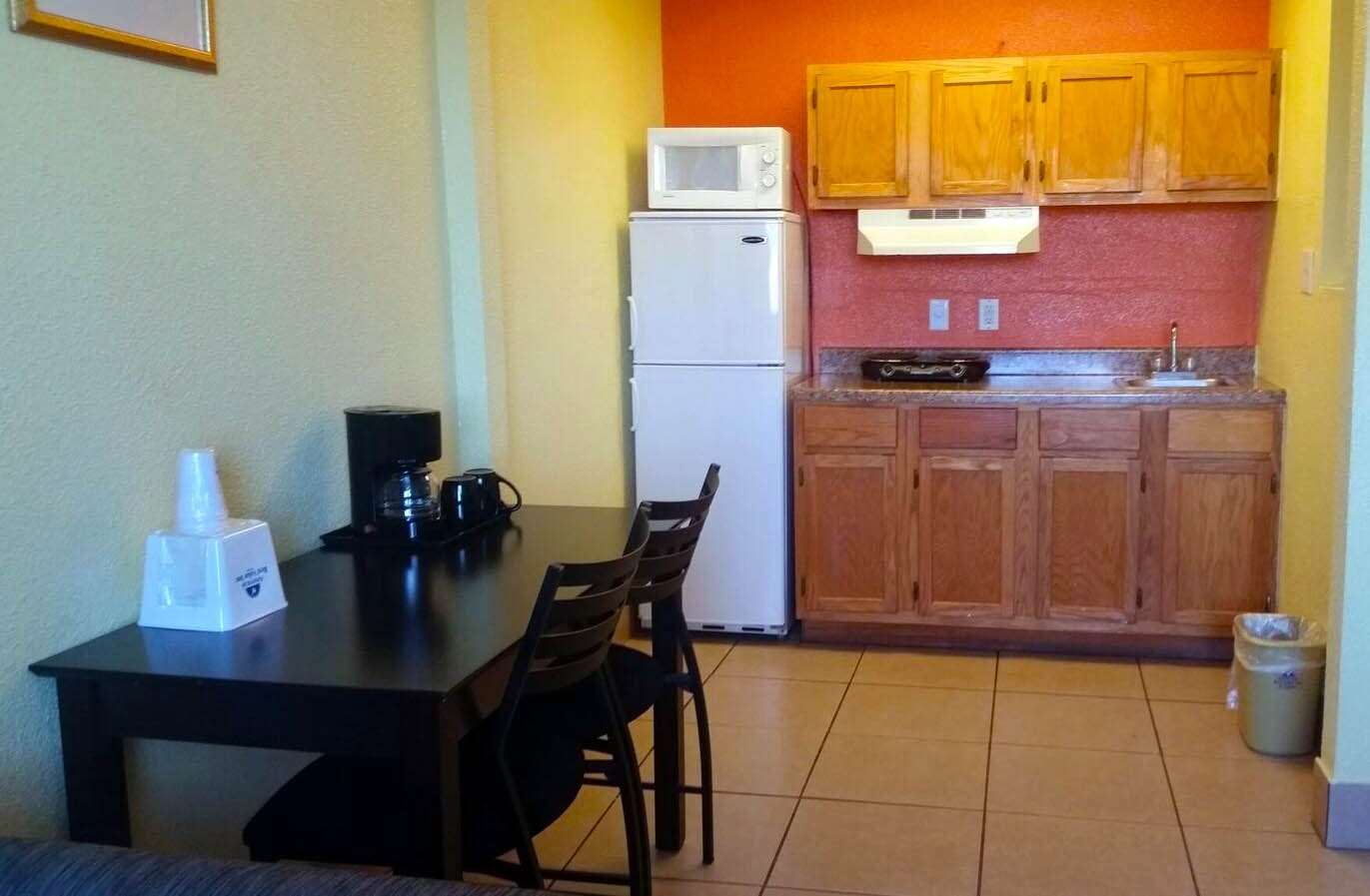 Americas Best Value Inn & Suites Groves Port Arthur