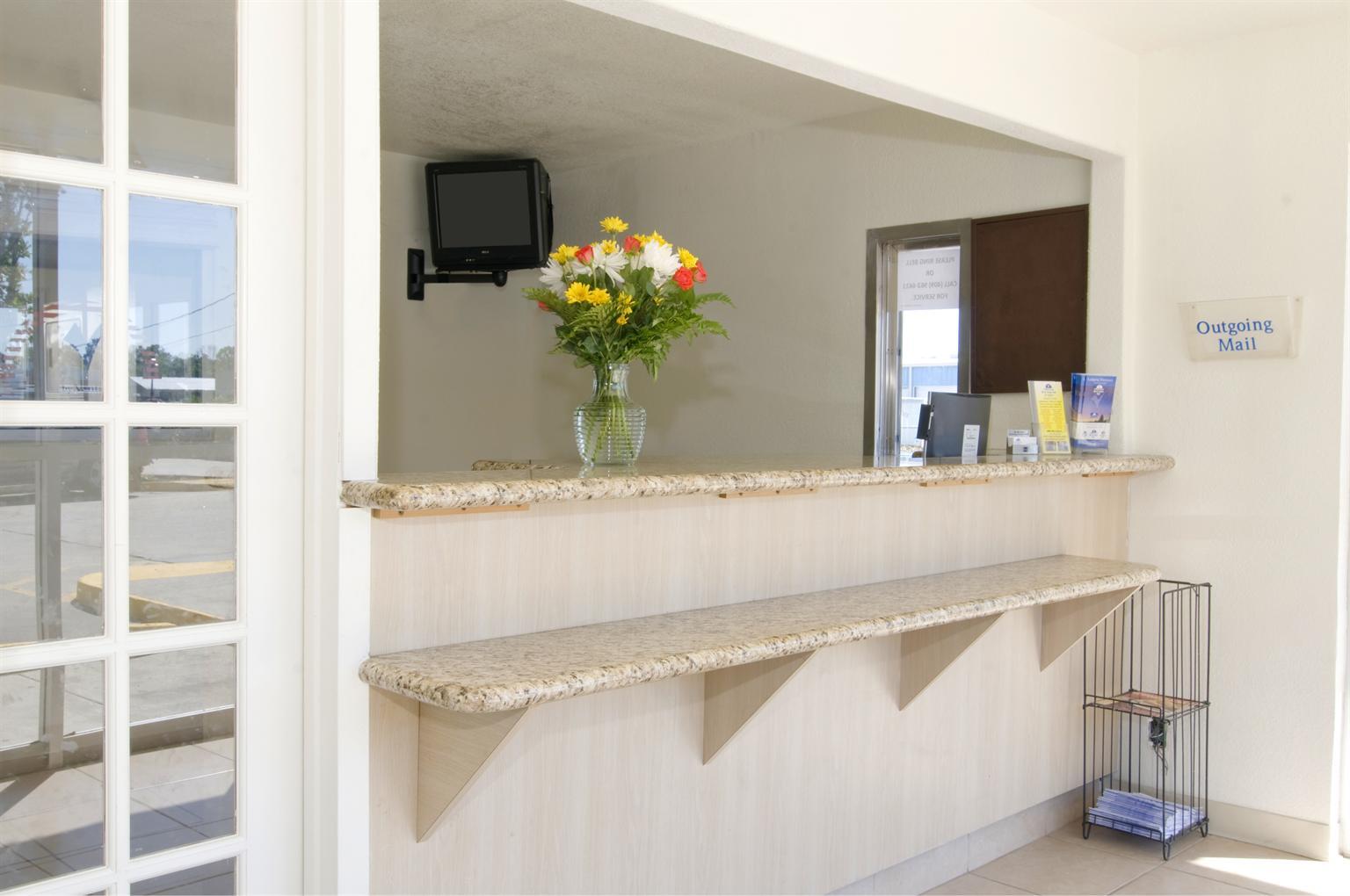 Americas Best Value Inn & Suites Groves Port Arthur