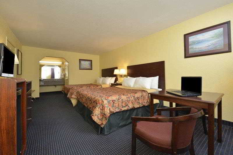 Gun Barrel Executive Inn